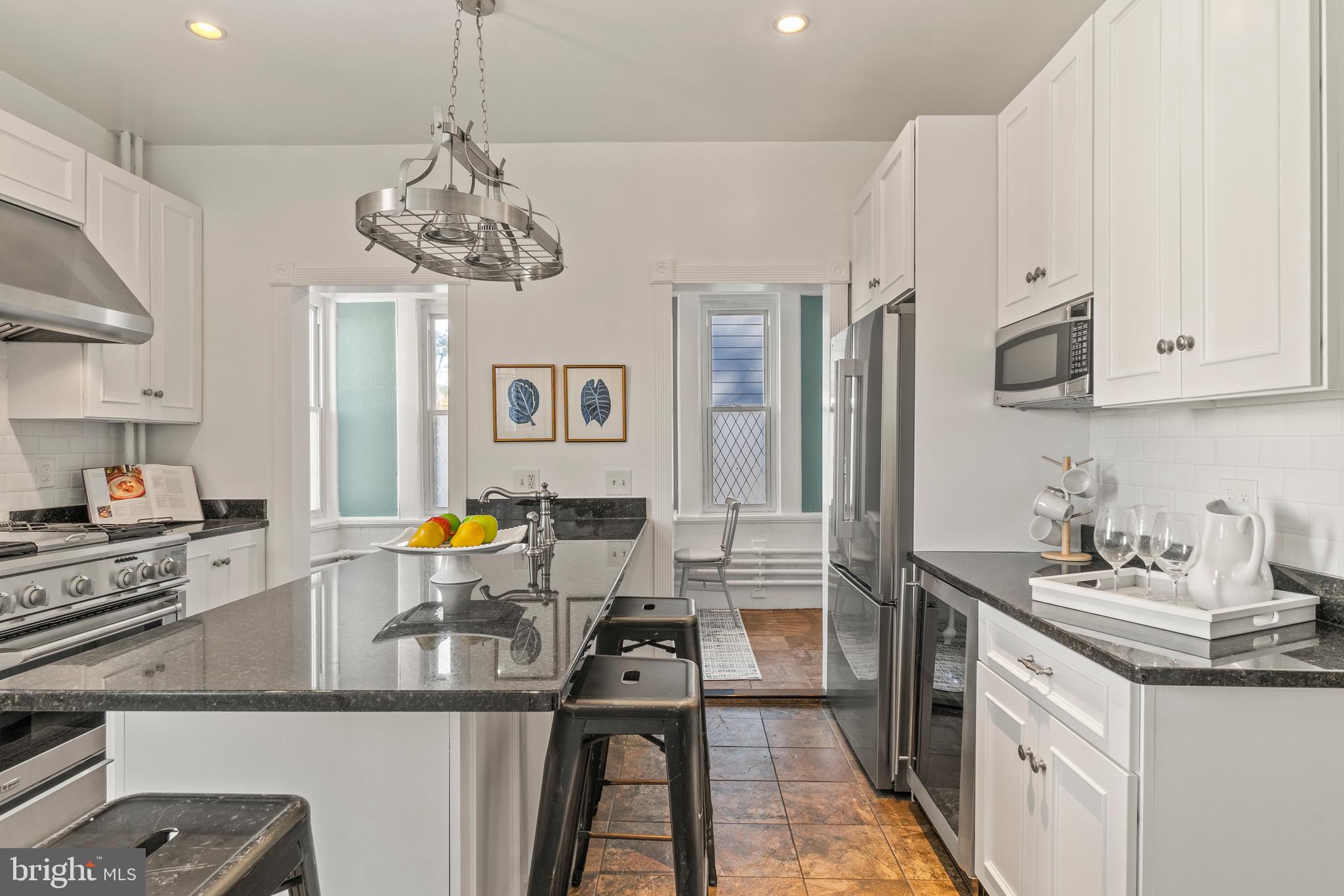 ROLAND PARK - Residential