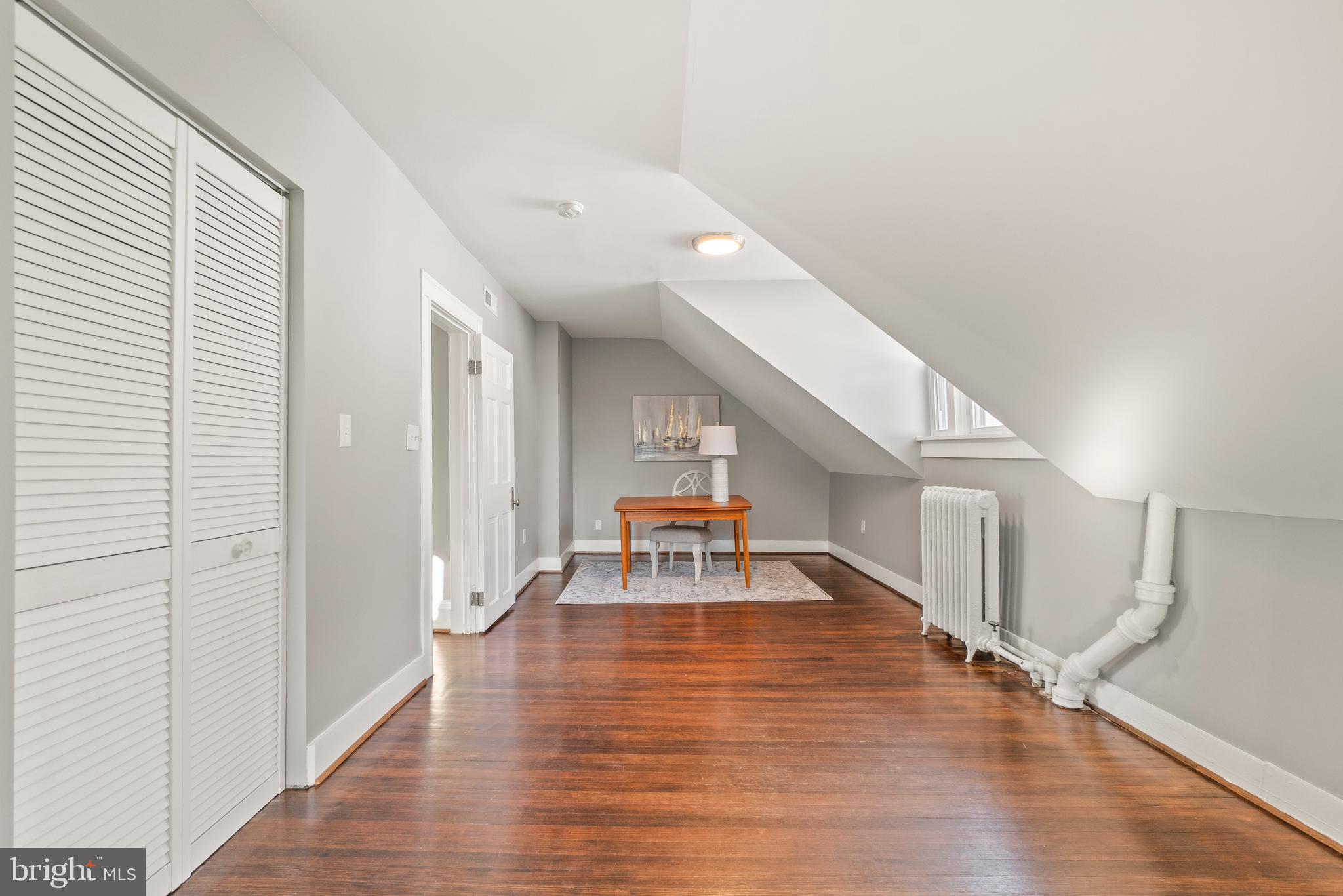 ROLAND PARK - Residential