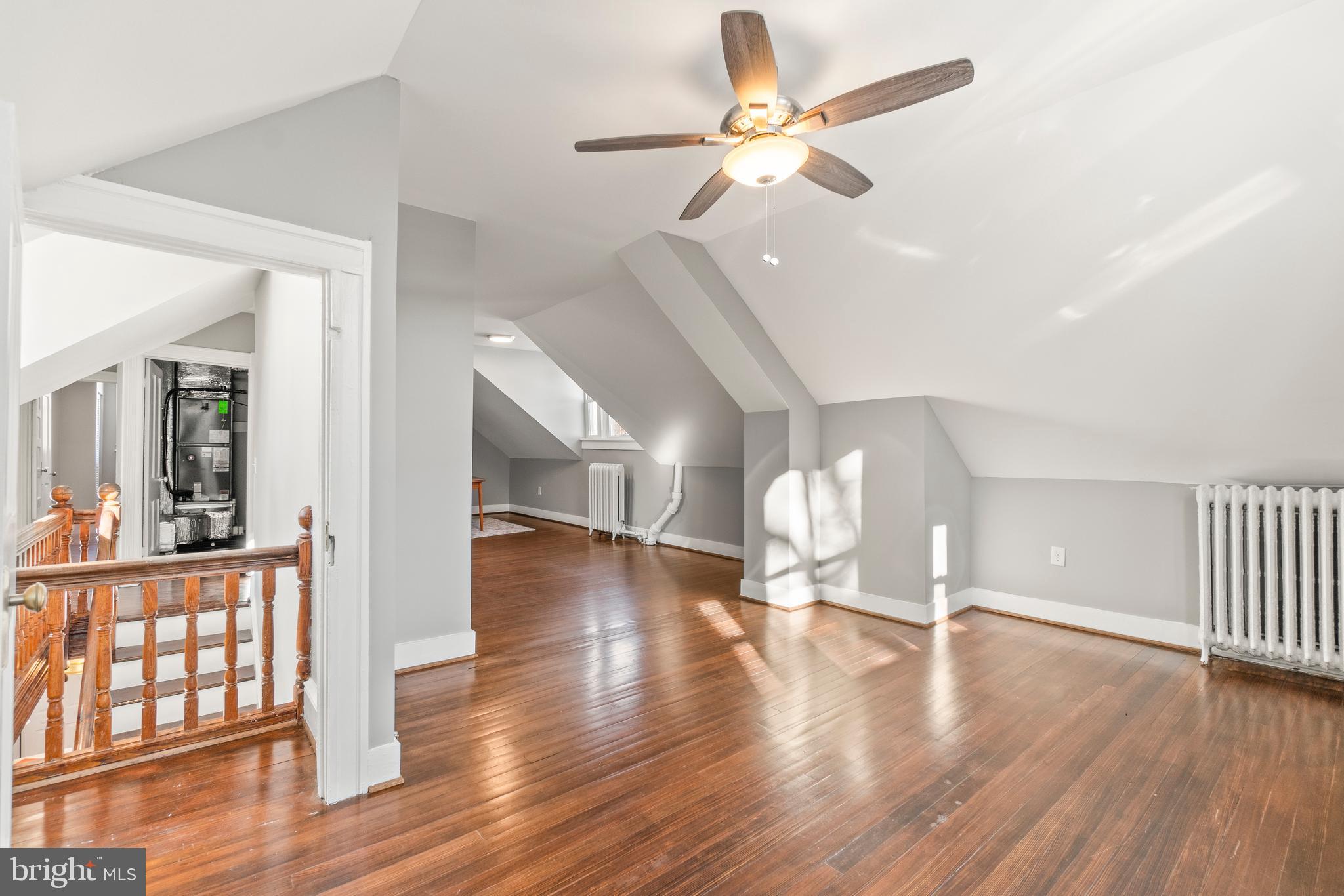 ROLAND PARK - Residential