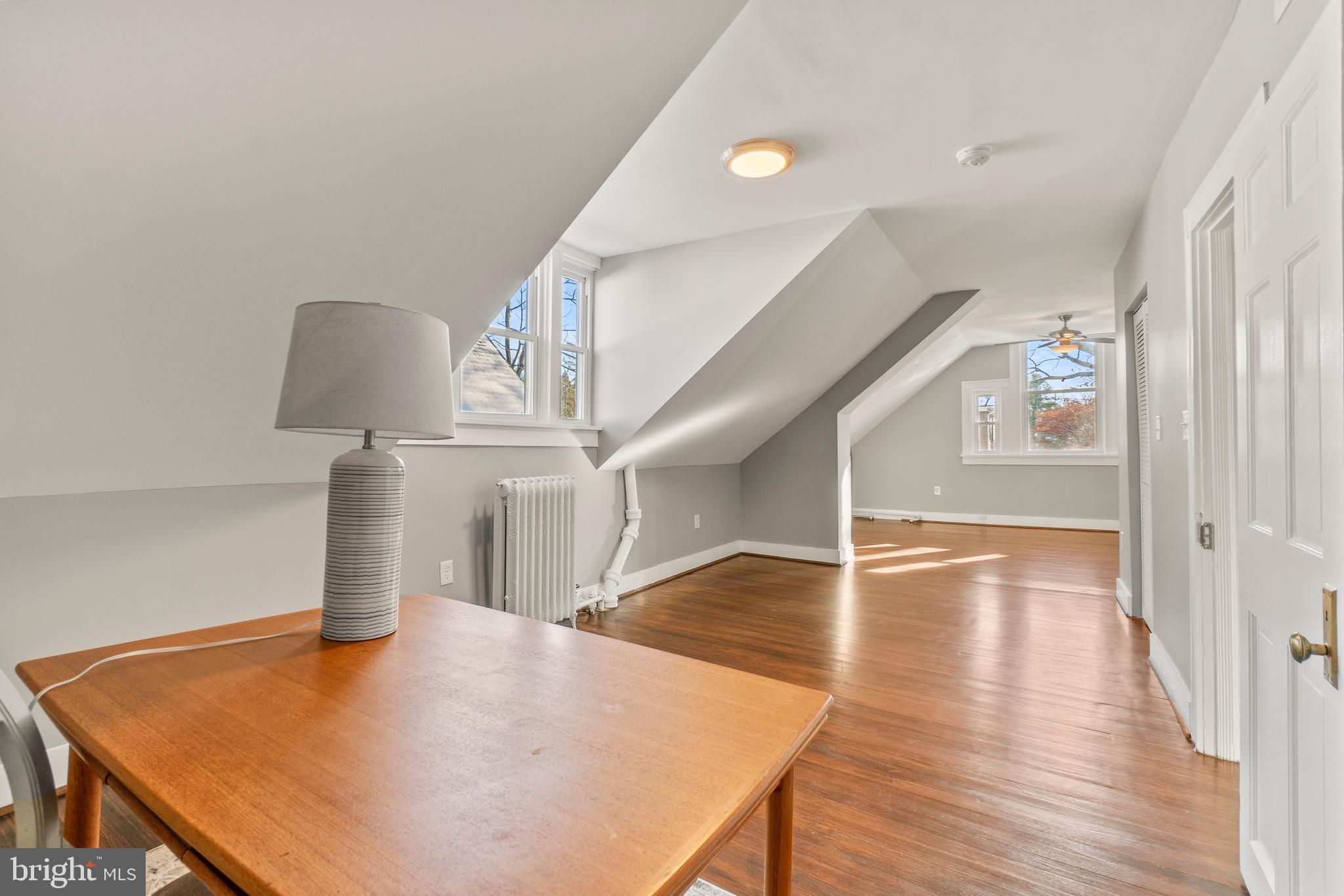 ROLAND PARK - Residential