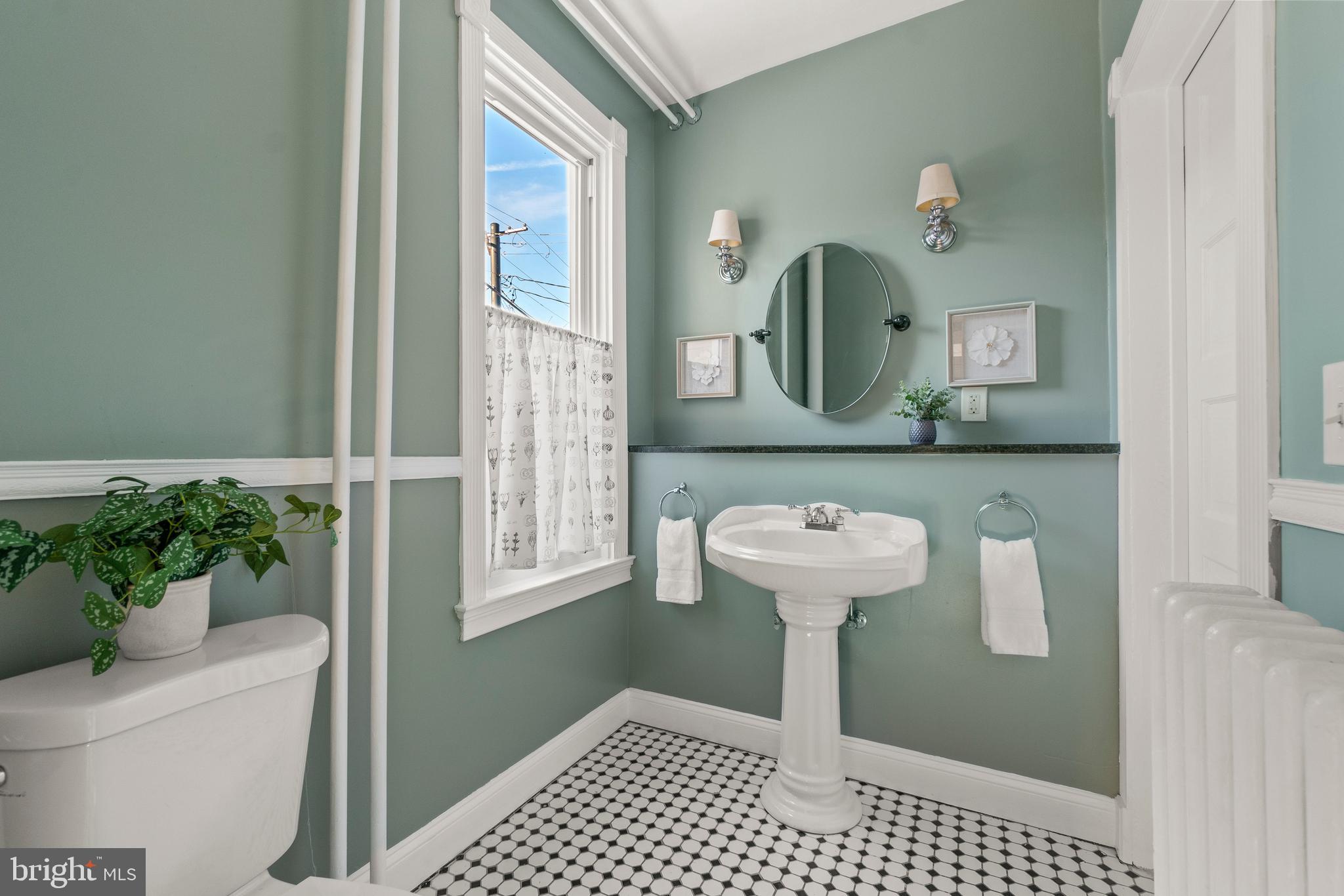 ROLAND PARK - Residential