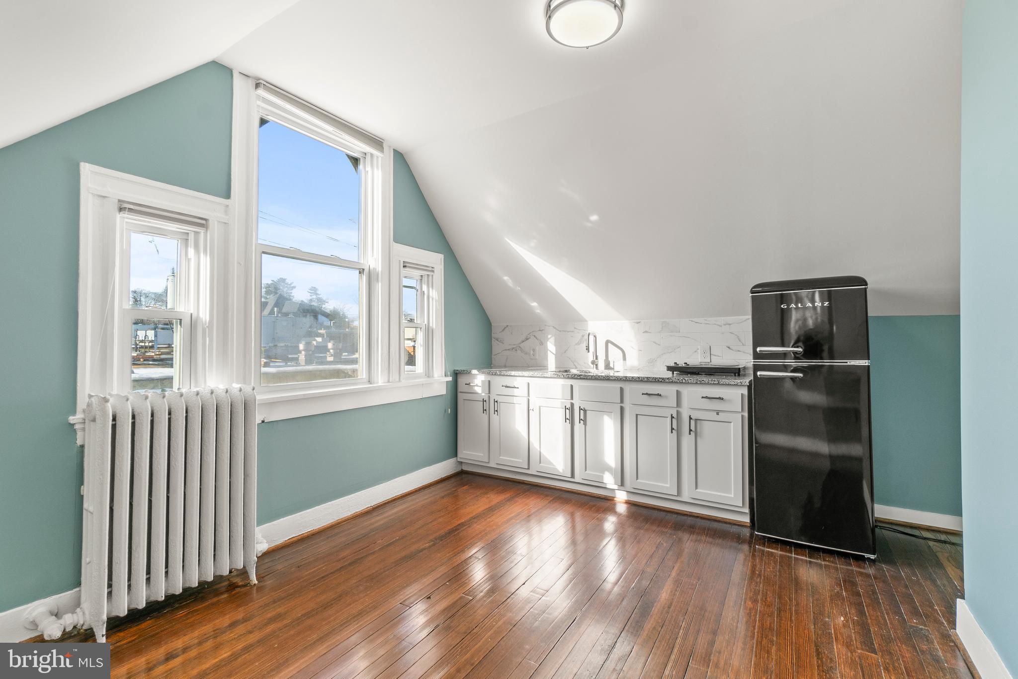 ROLAND PARK - Residential