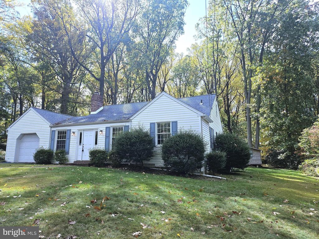 Photo of 260 Brae Bourn Road, HUNTINGDON VALLEY, PA 19006 (MLS # PAMC2159534)