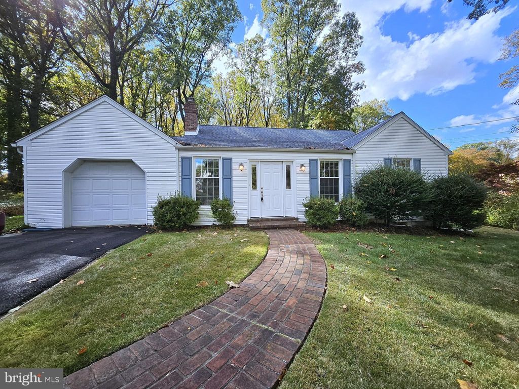 Photo of 260 Brae Bourn Road, HUNTINGDON VALLEY, PA 19006 (MLS # PAMC2159534)