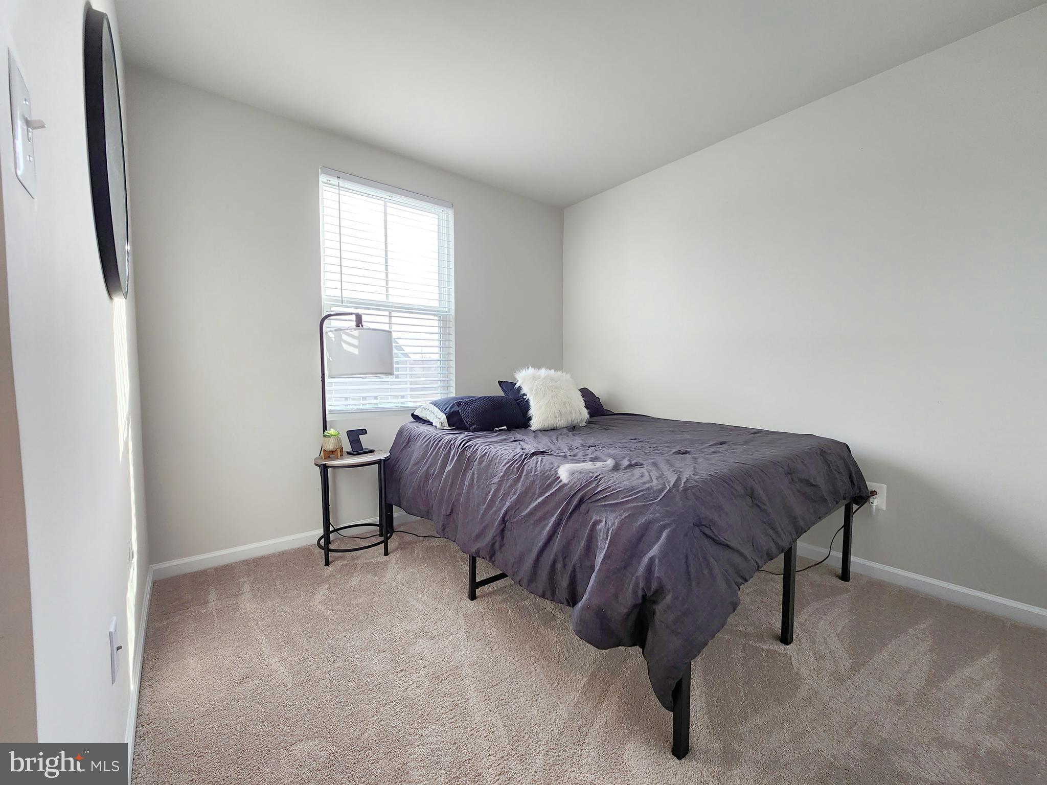 THE LAKES AT MARTINSBURG - Residential Lease