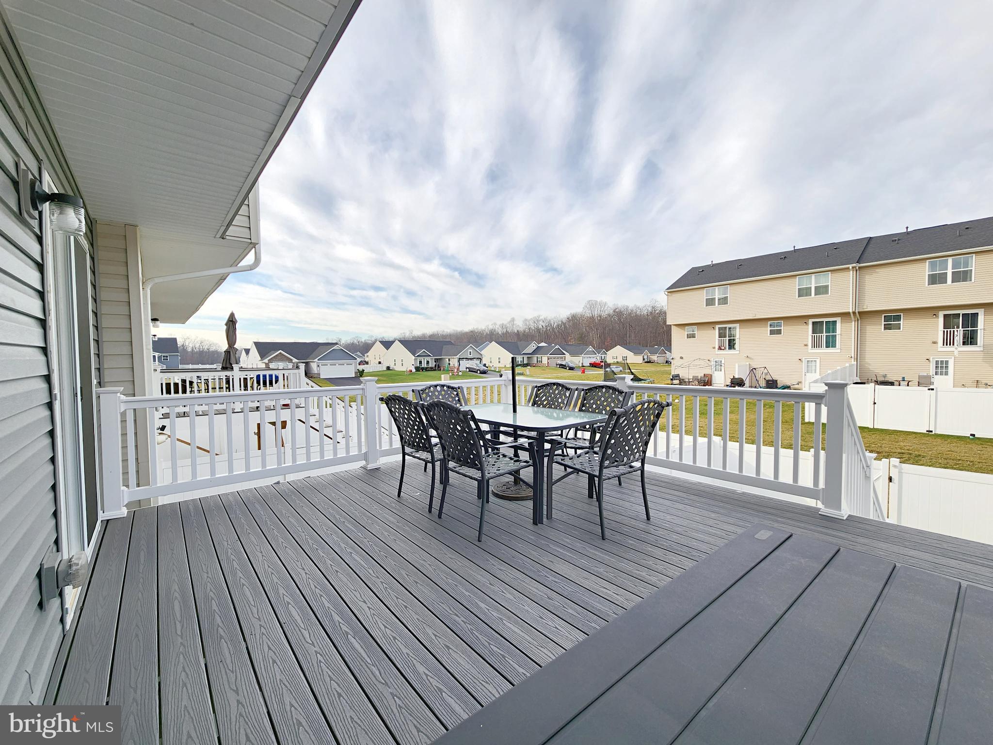 THE LAKES AT MARTINSBURG - Residential Lease