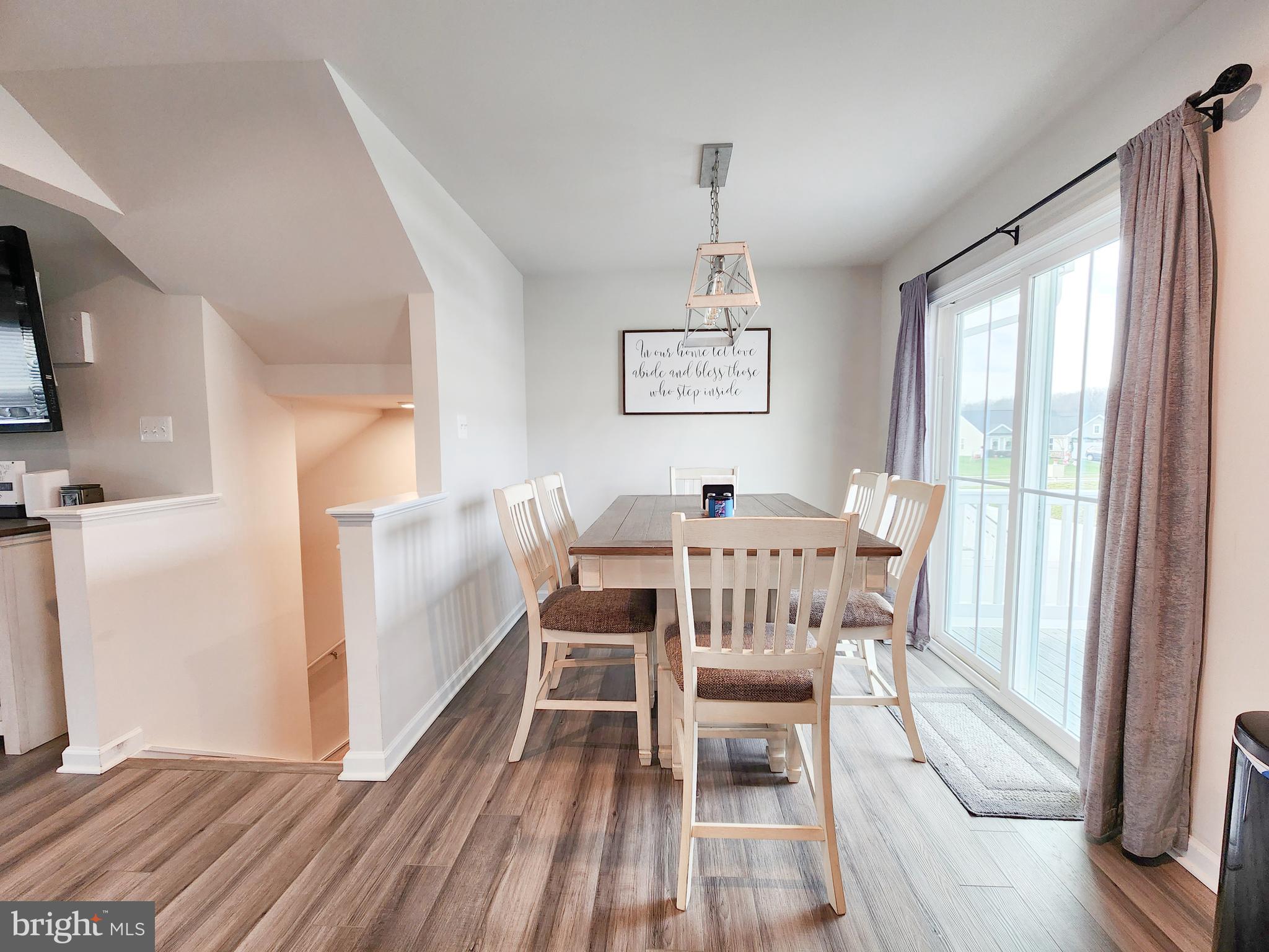 THE LAKES AT MARTINSBURG - Residential Lease