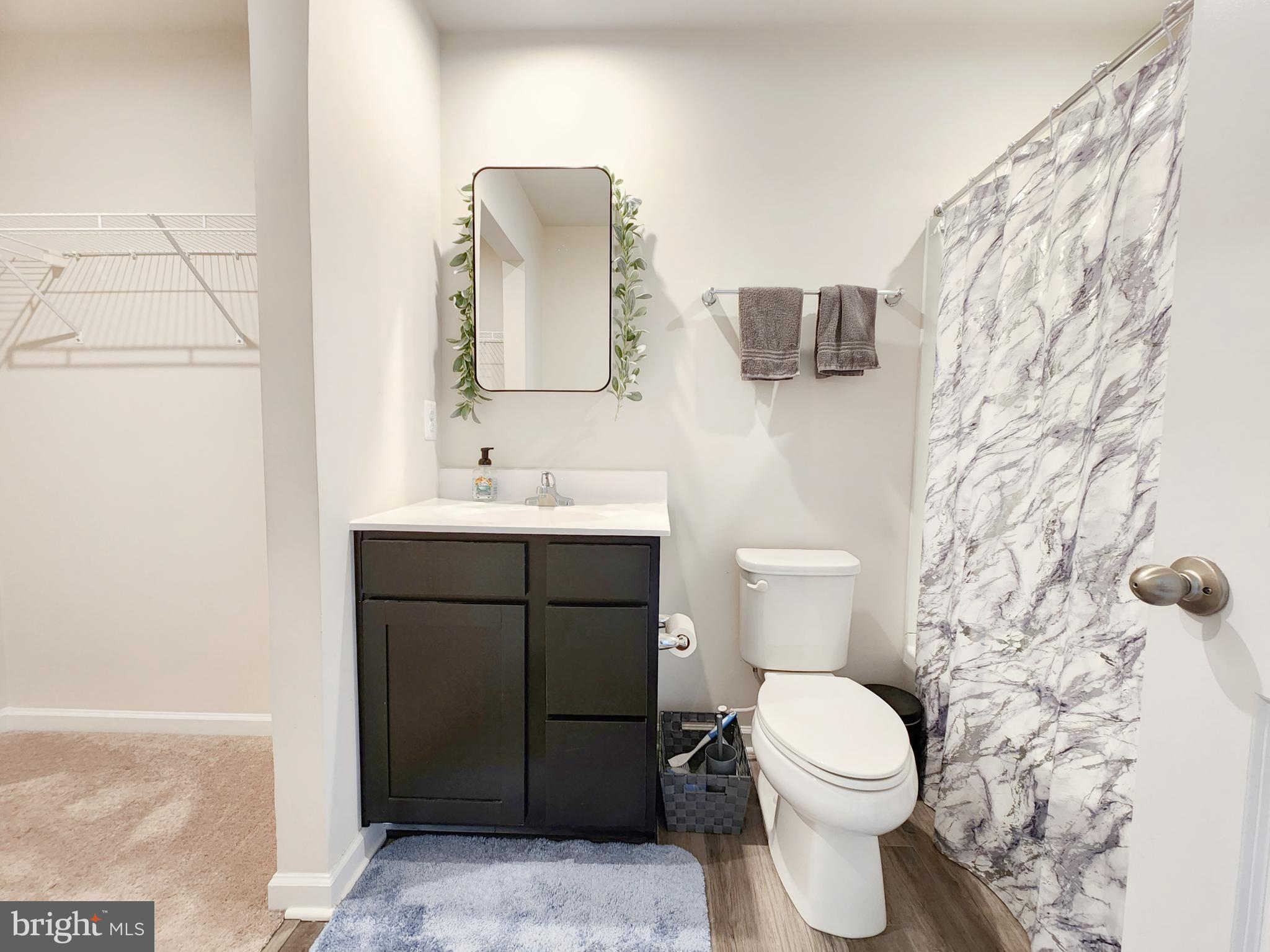 THE LAKES AT MARTINSBURG - Residential Lease