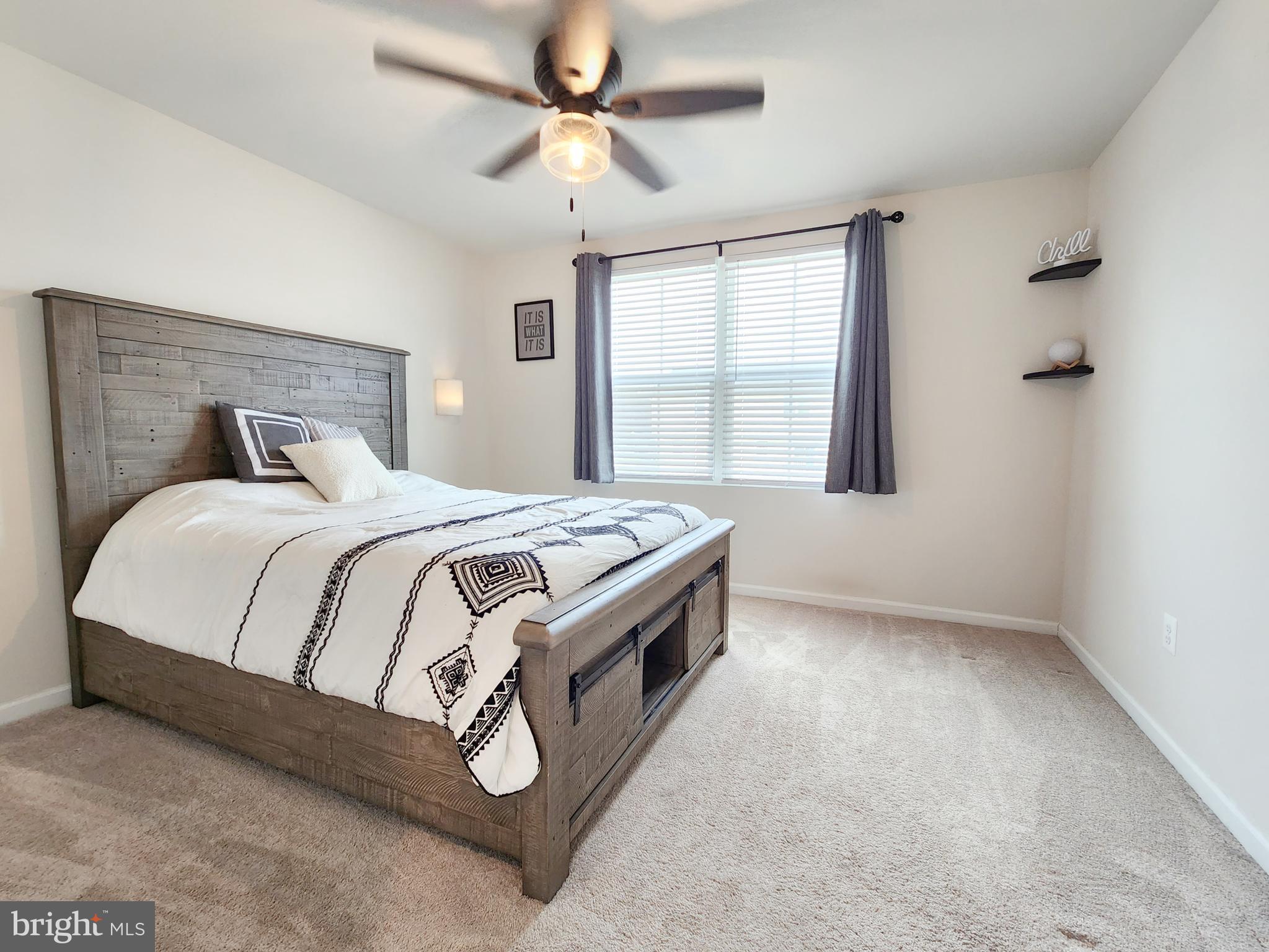 THE LAKES AT MARTINSBURG - Residential Lease