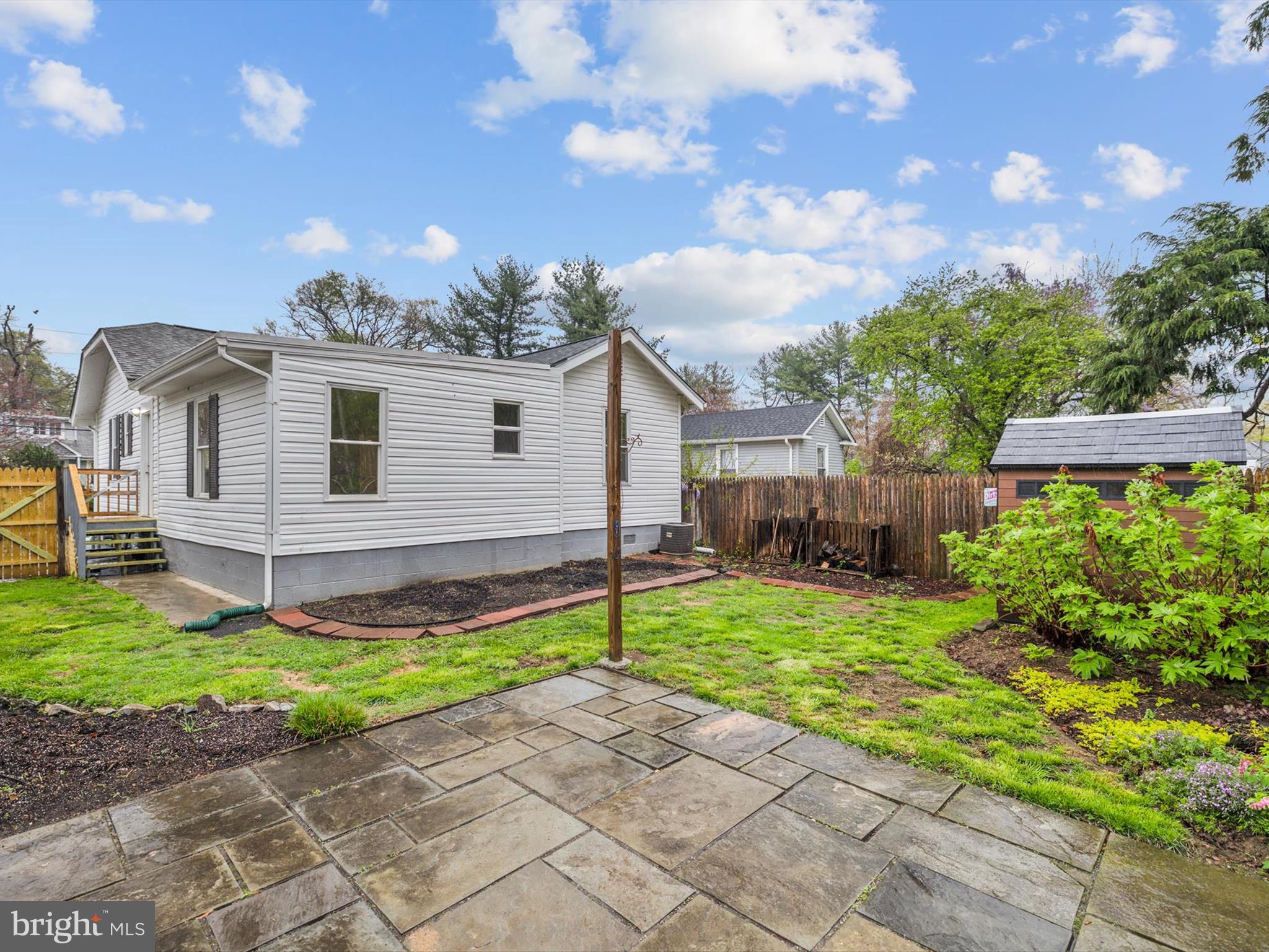 MOYERS PARK - Residential