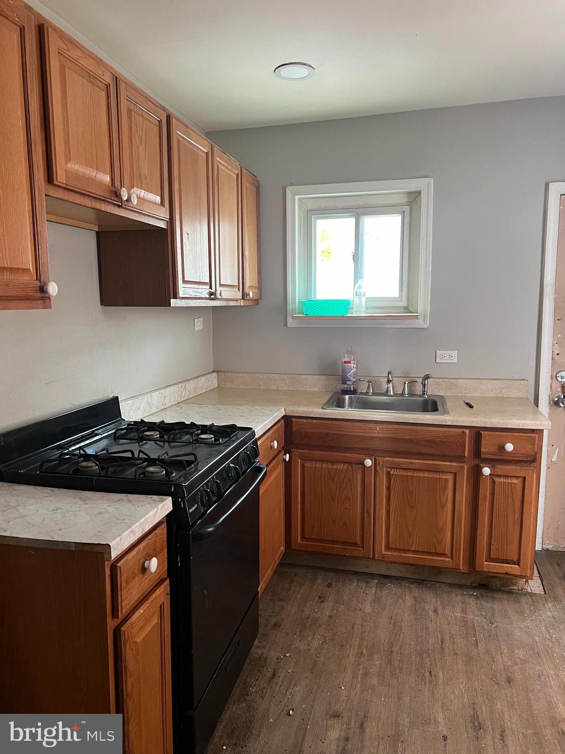 120 E 24TH STREET
