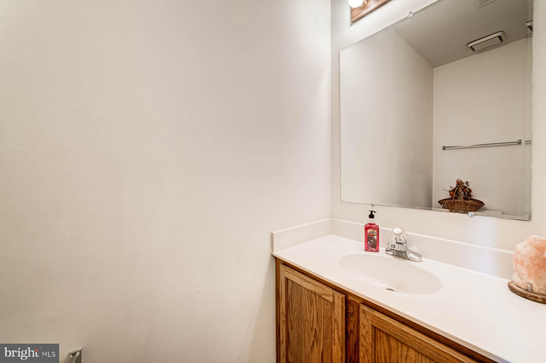 SUNNINGDALE MEADOWS - Residential