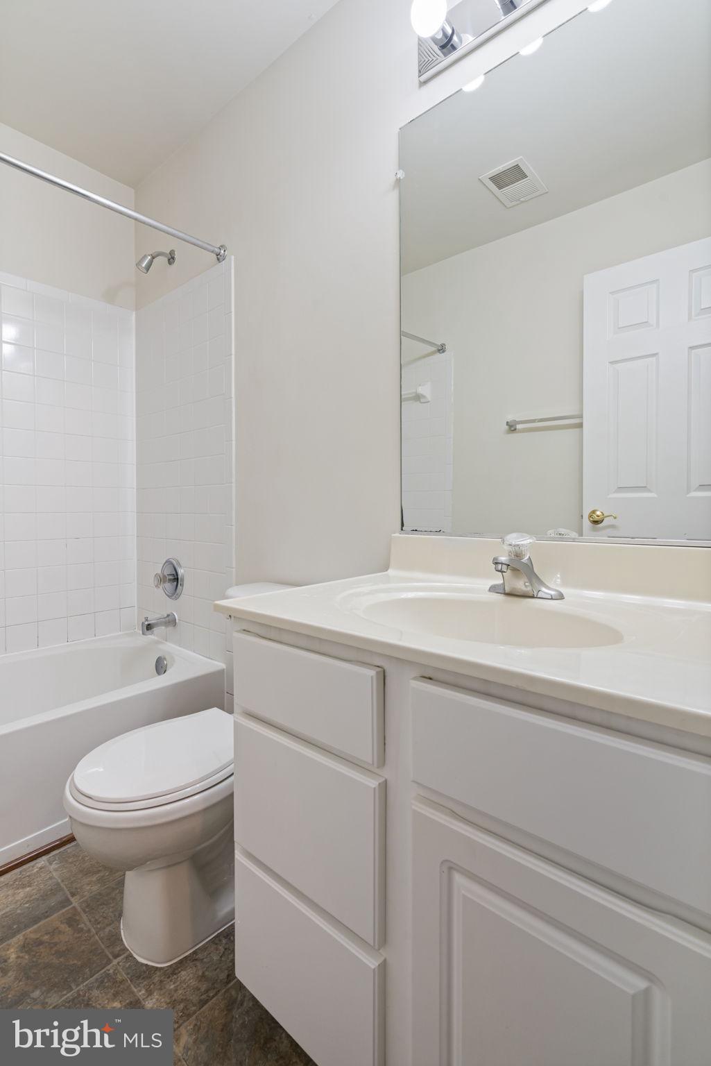 BLOOMS MILL - Residential