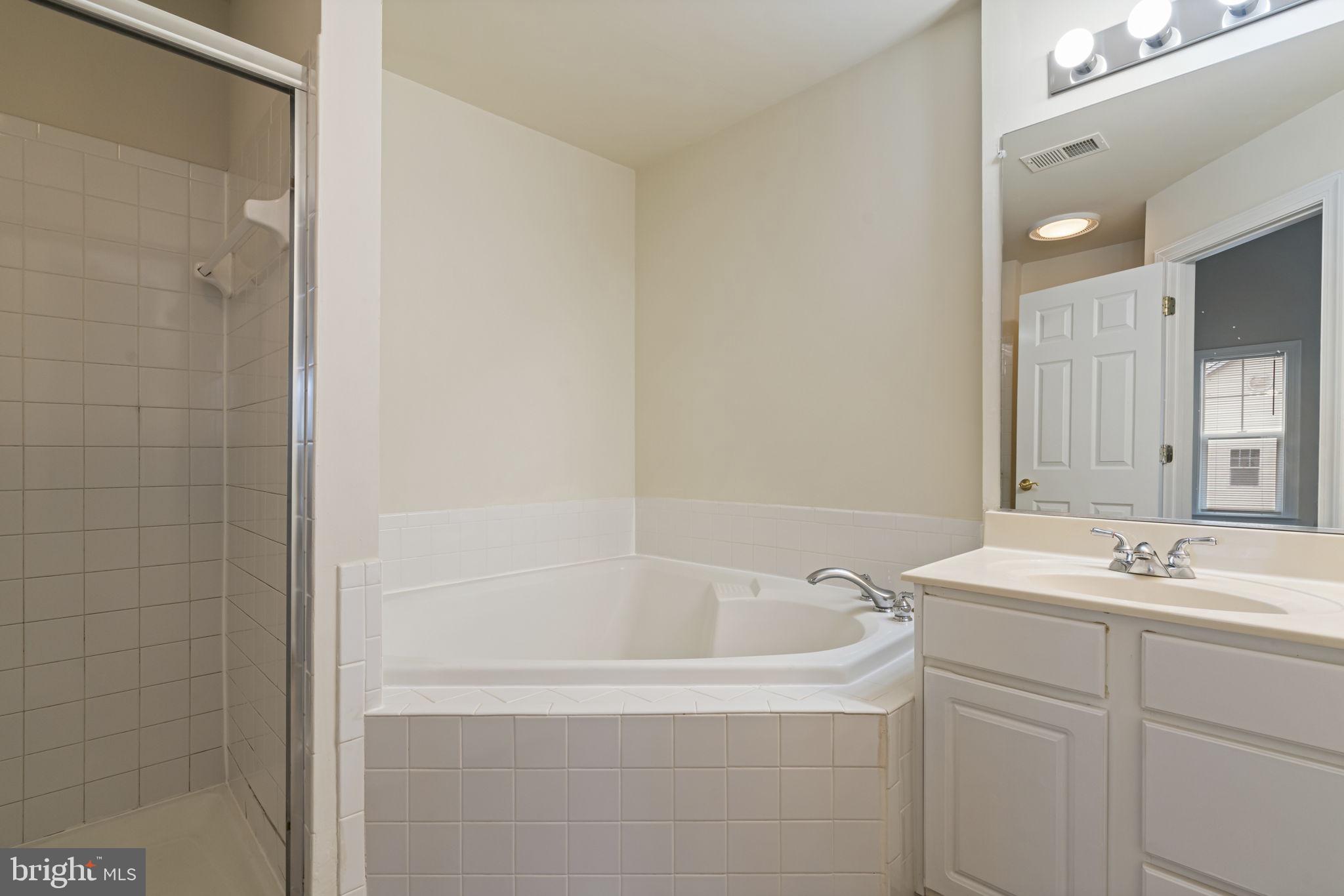 BLOOMS MILL - Residential