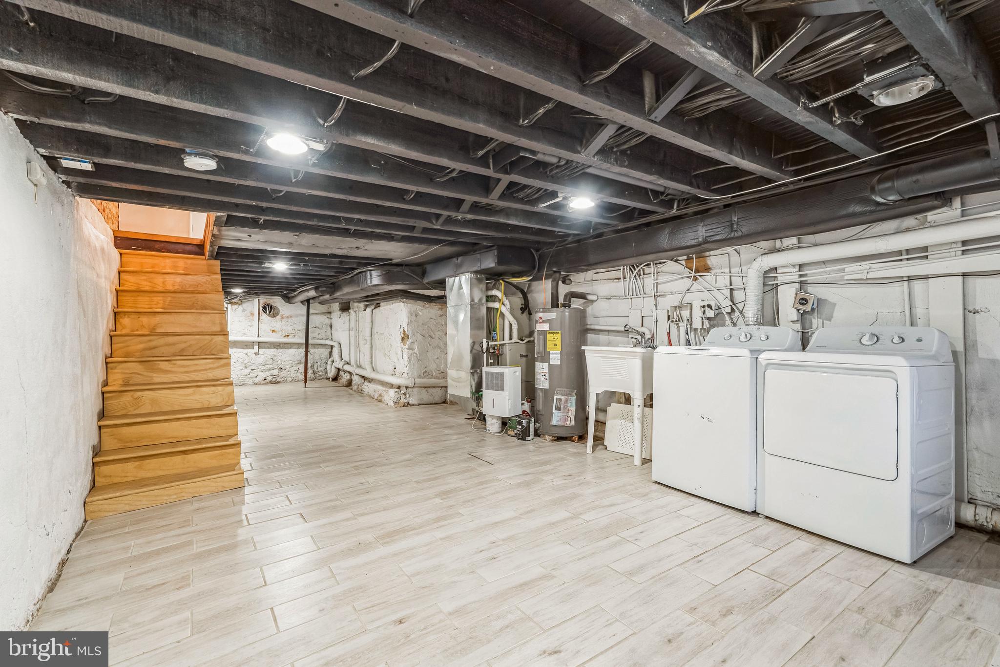 POINT BREEZE - Residential