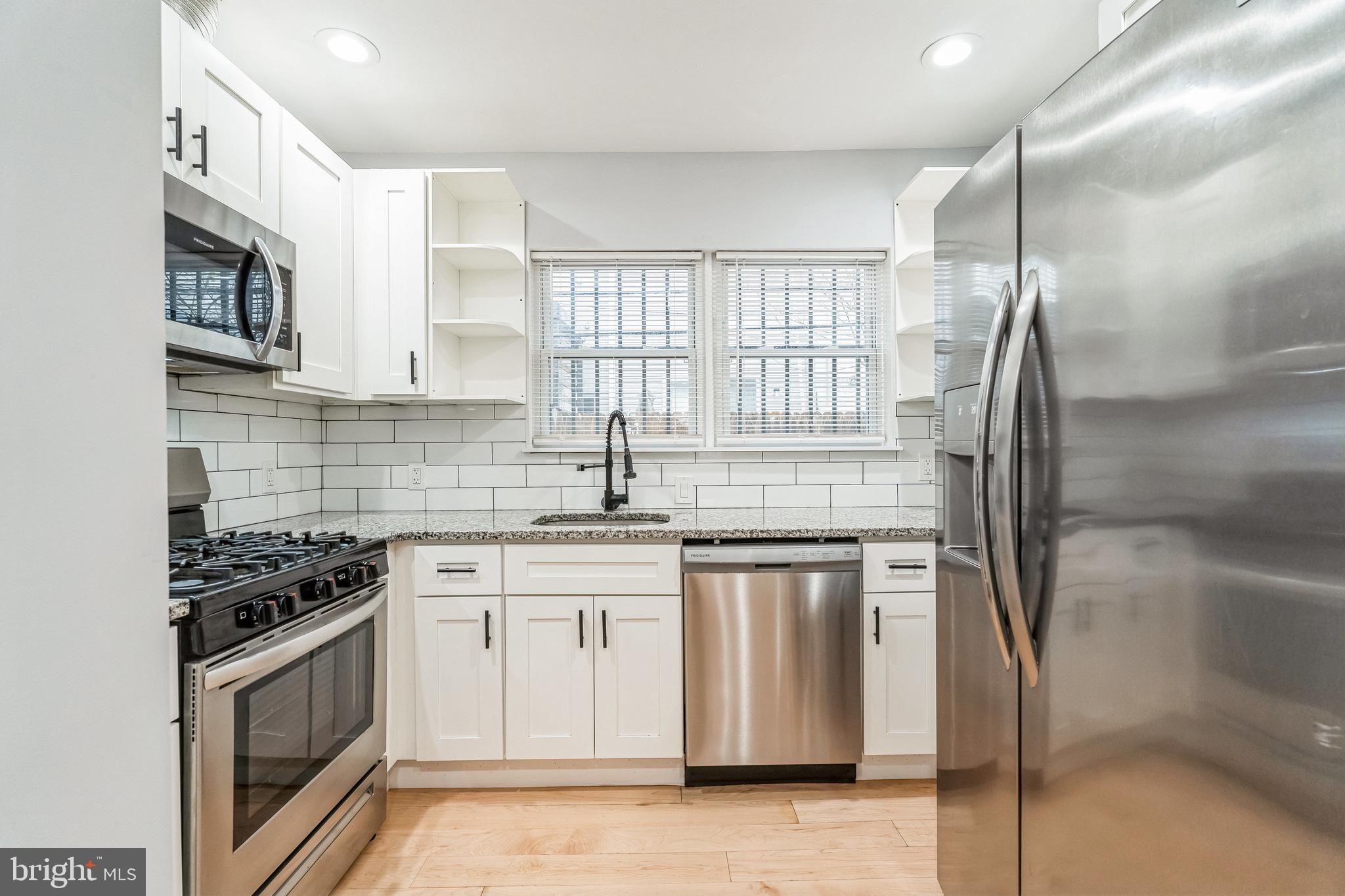 POINT BREEZE - Residential