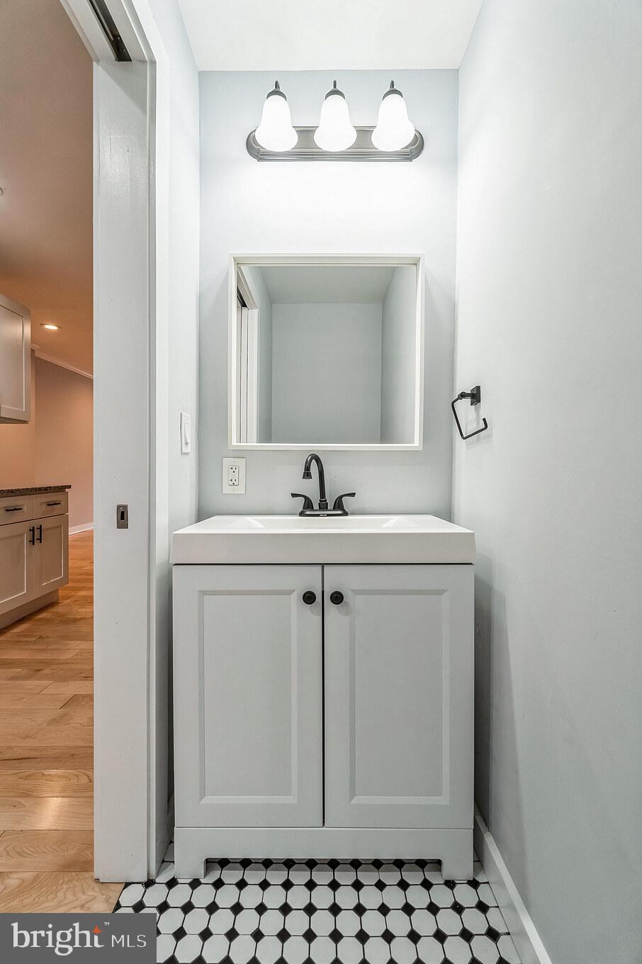 POINT BREEZE - Residential