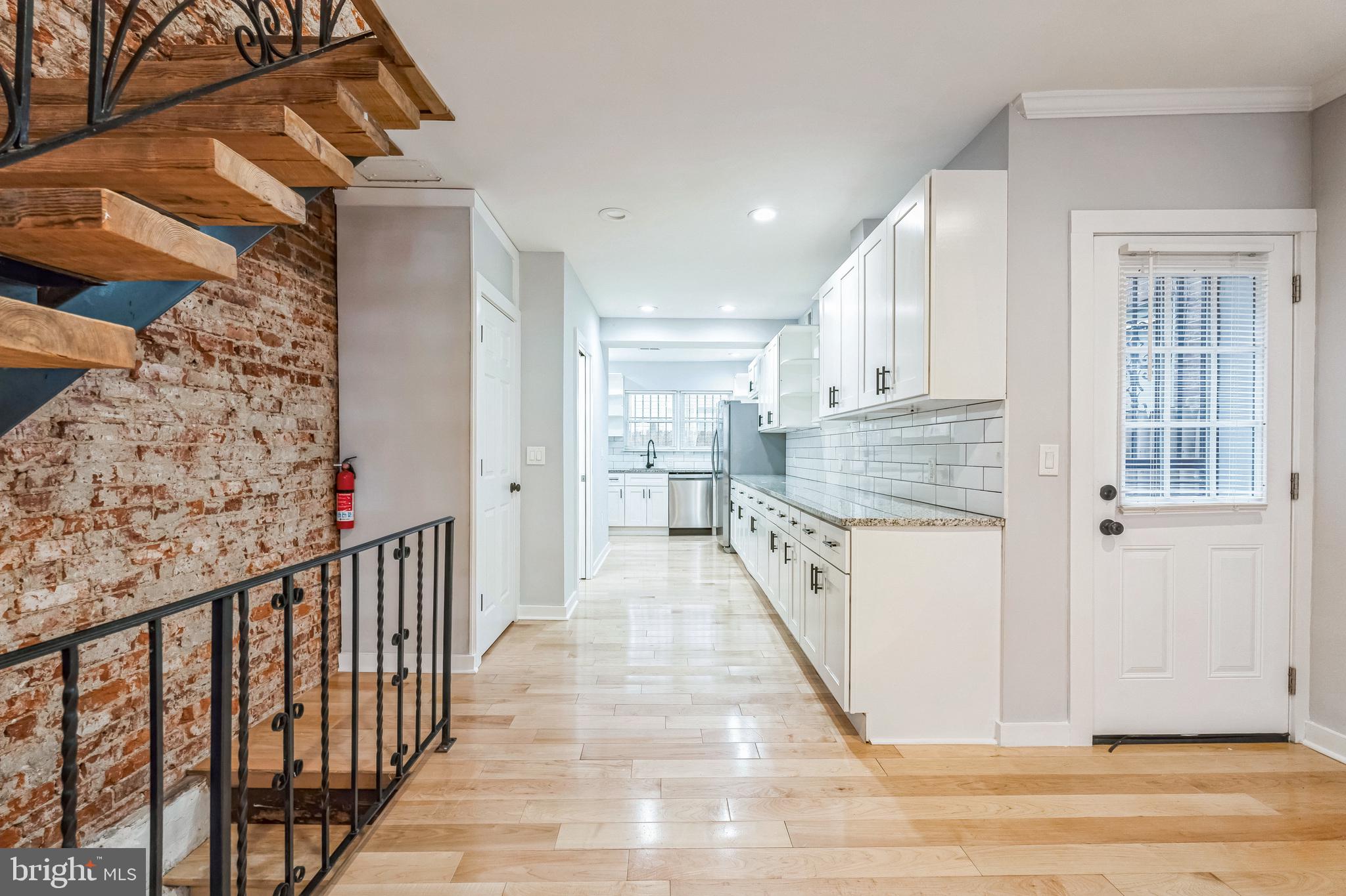POINT BREEZE - Residential