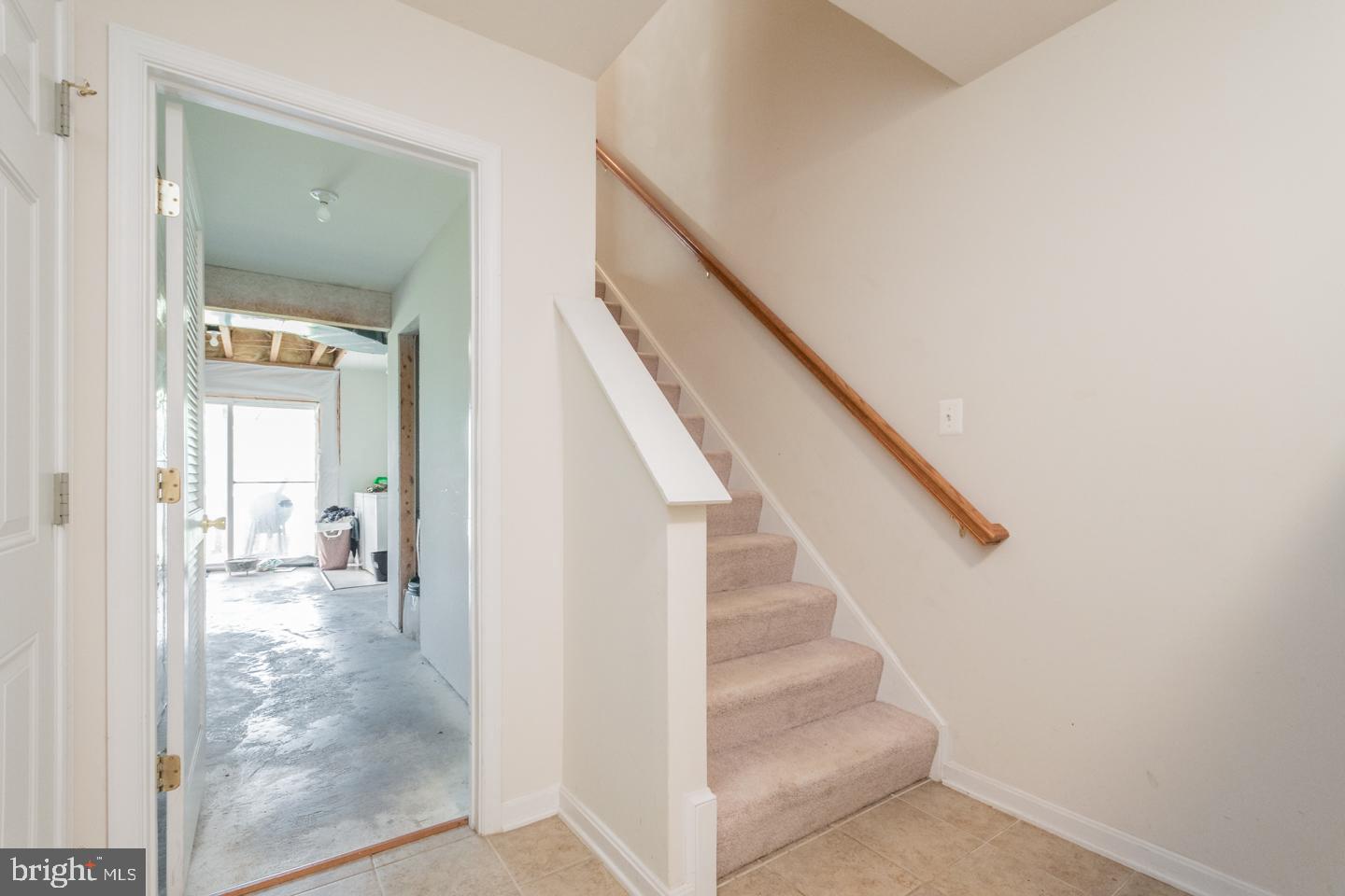 LEE'S RIDGE - Residential