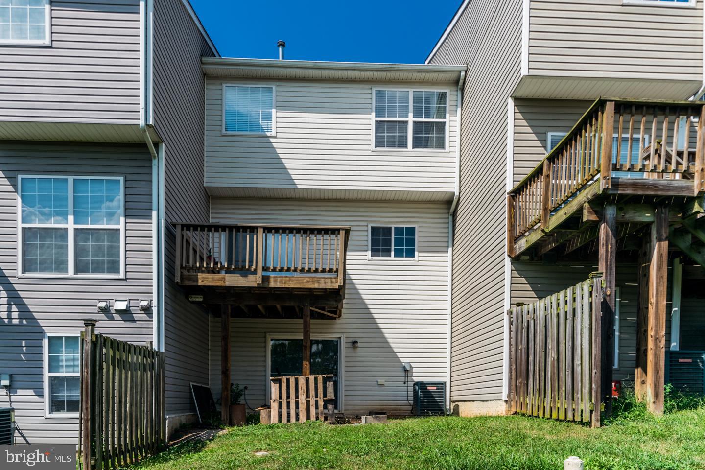 LEE'S RIDGE - Residential