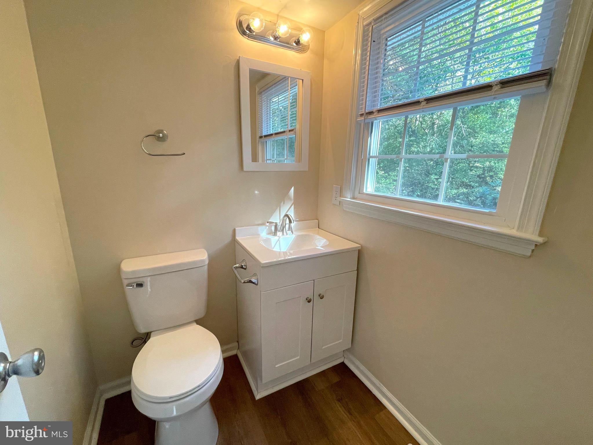 WALLVILLE - Residential Lease