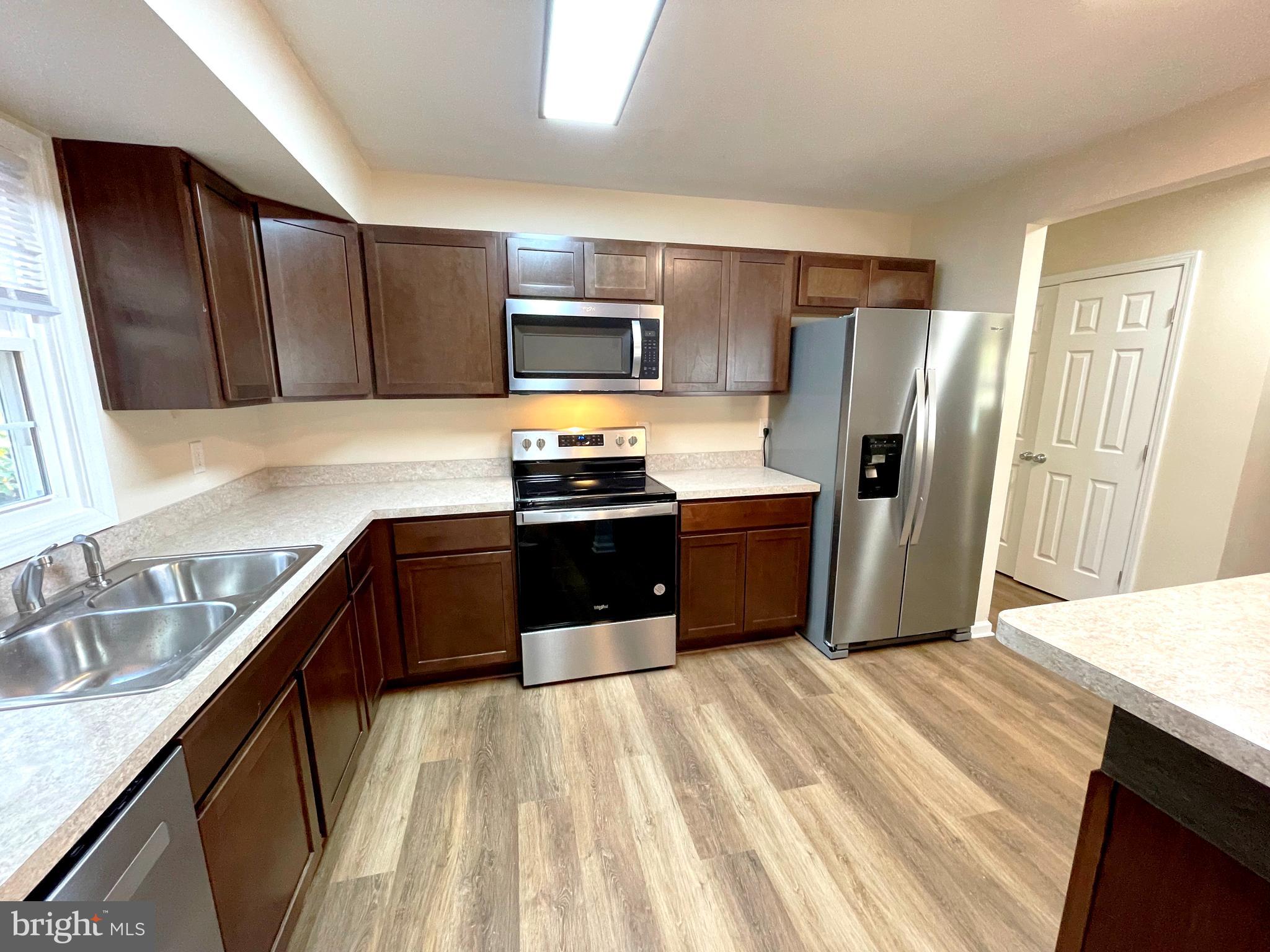 WALLVILLE - Residential Lease