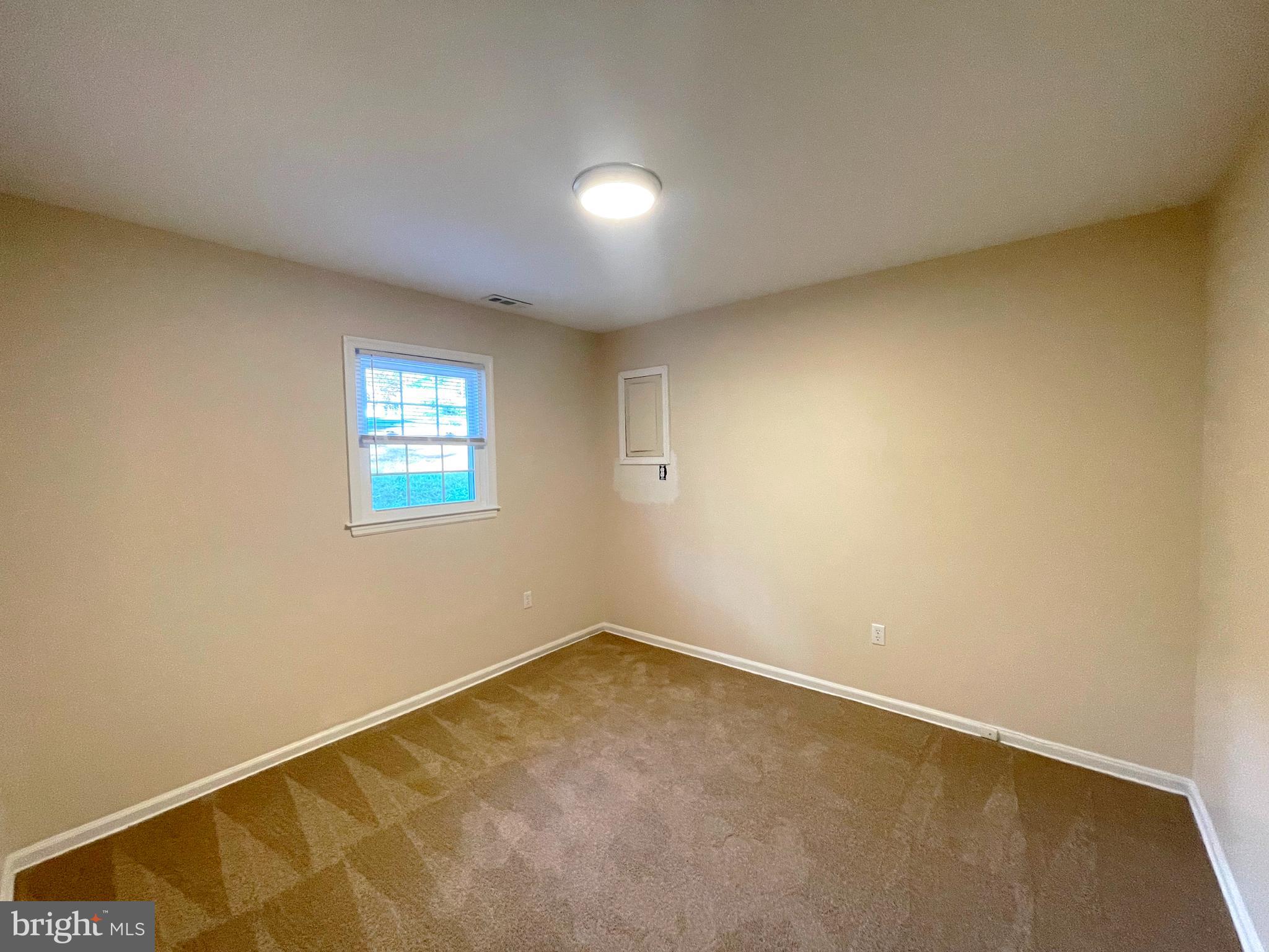 WALLVILLE - Residential Lease