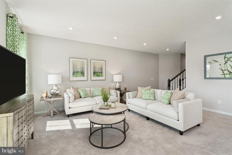 JAMES RUN CARRIAGE HOMES - Residential