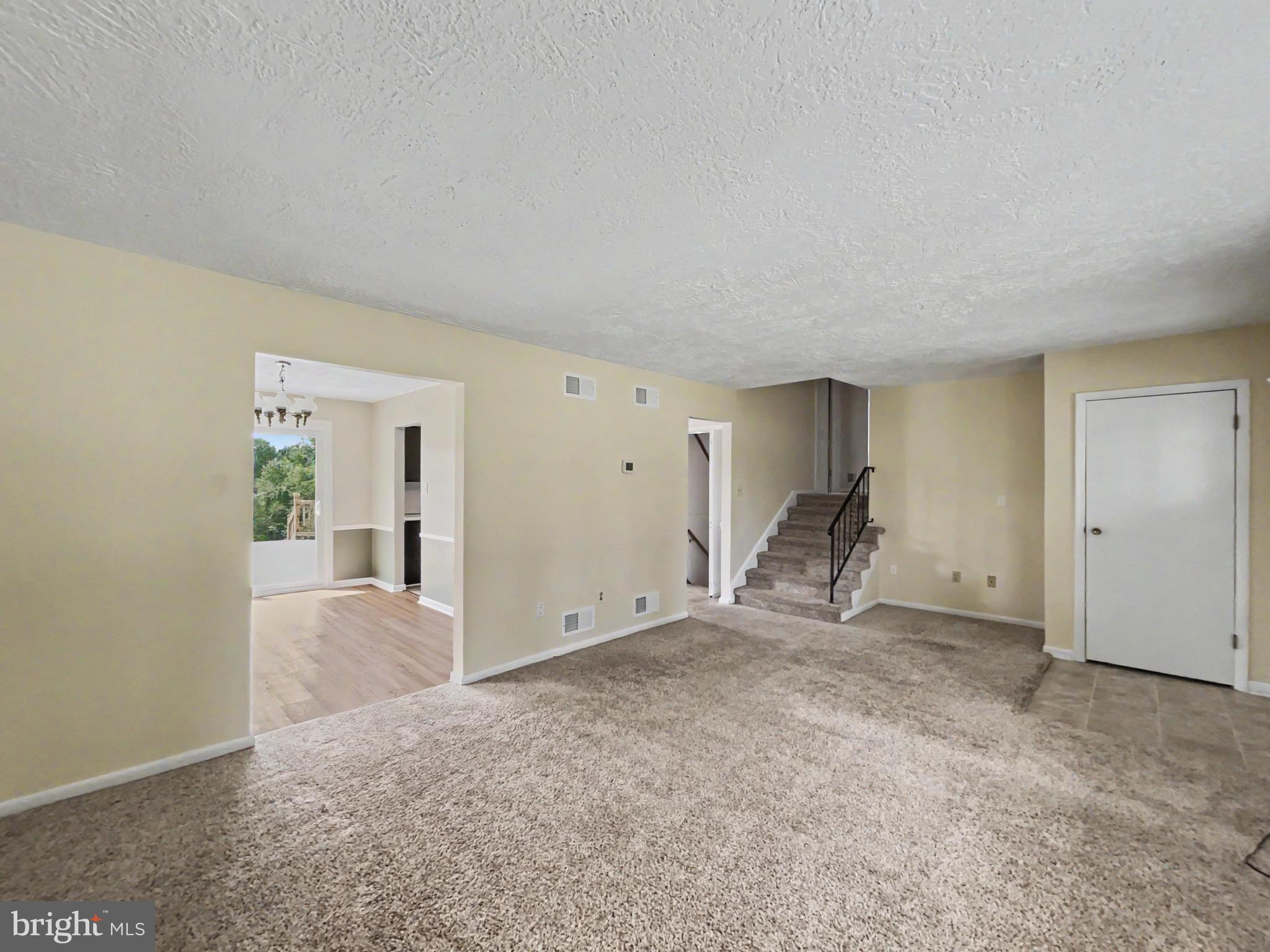 439 VALLEY ROAD