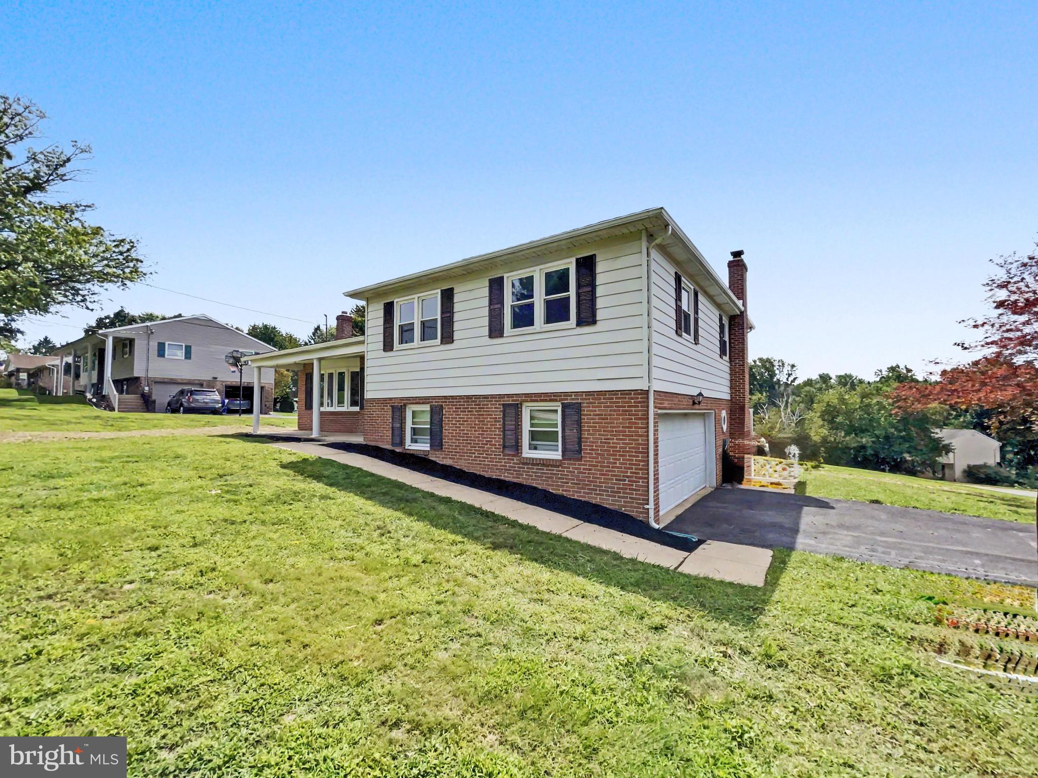439 VALLEY ROAD