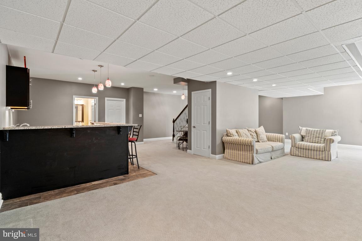 WOODED GLEN - Residential