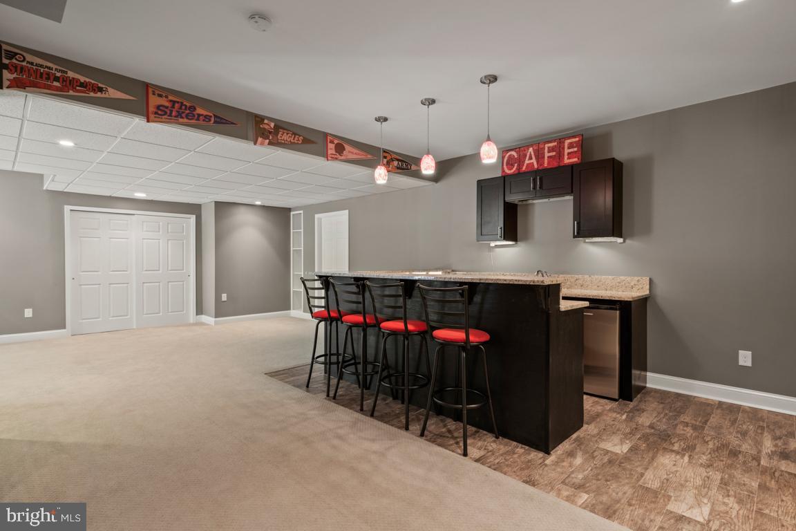 WOODED GLEN - Residential