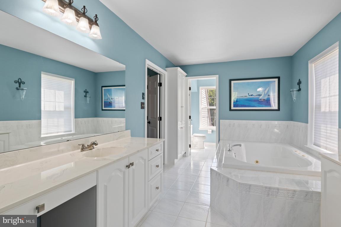 WOODED GLEN - Residential