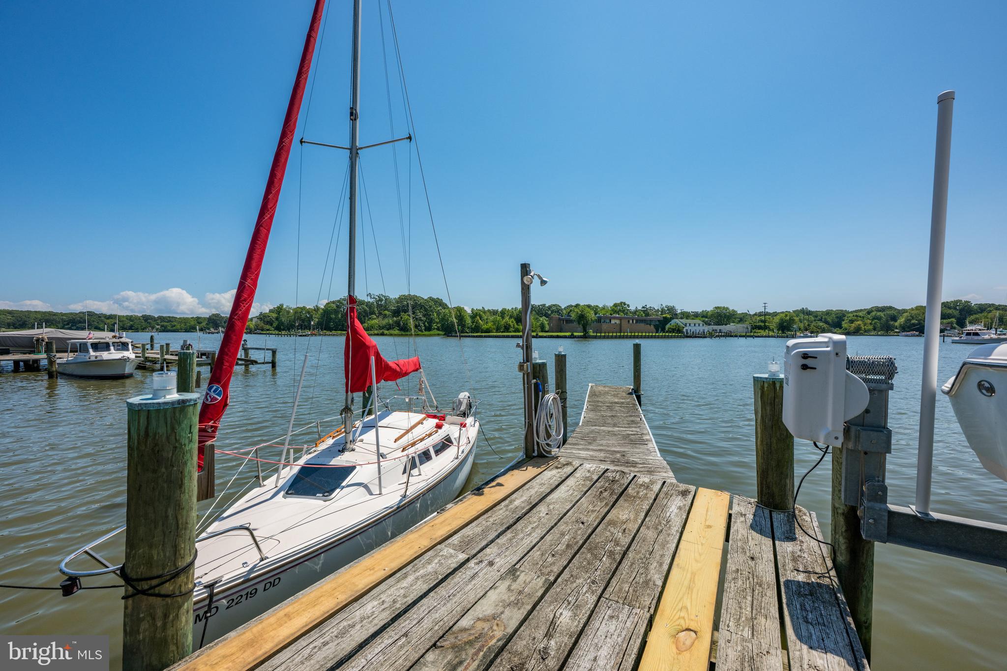 SHADY SIDE - Residential