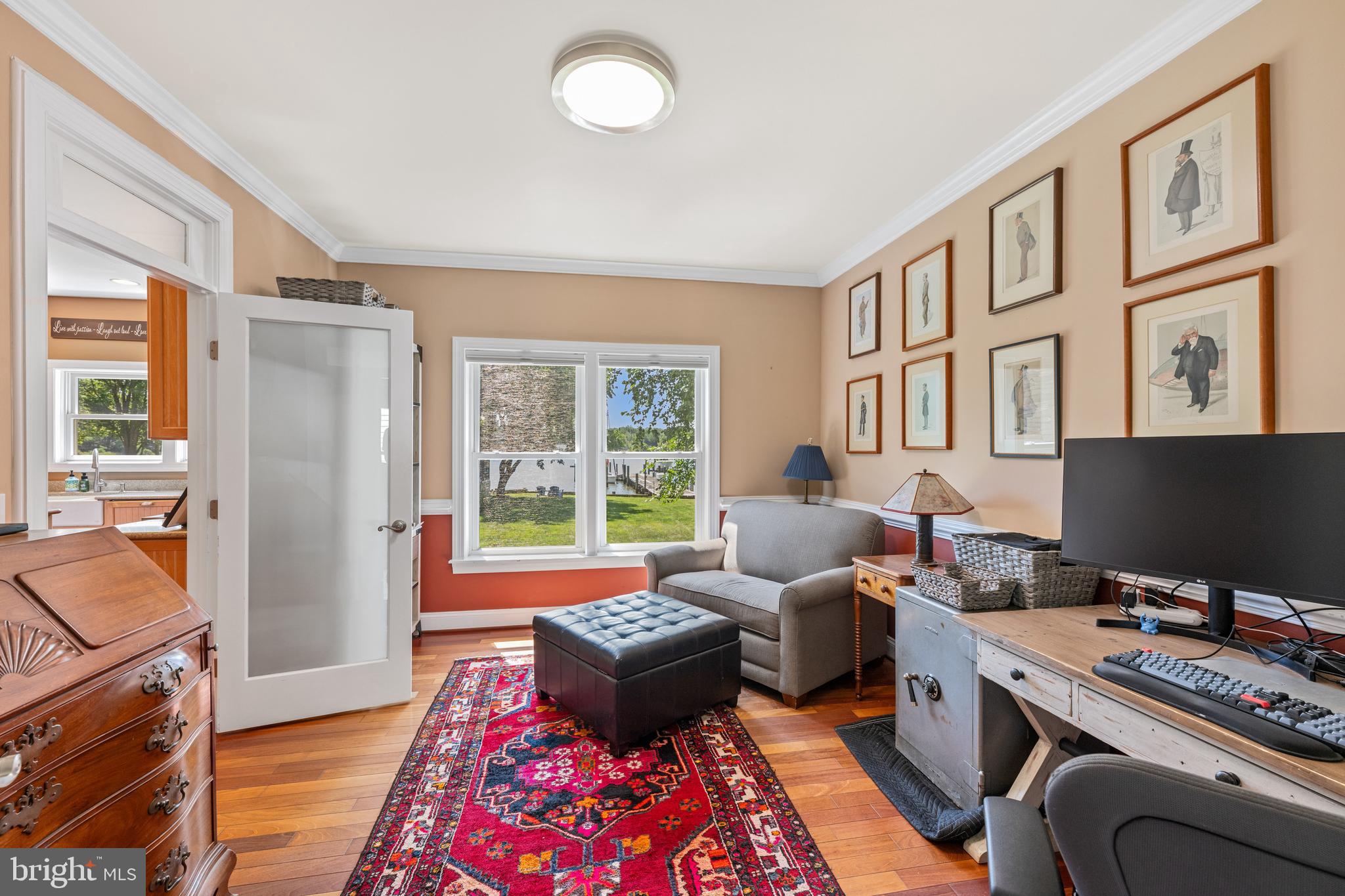 SHADY SIDE - Residential