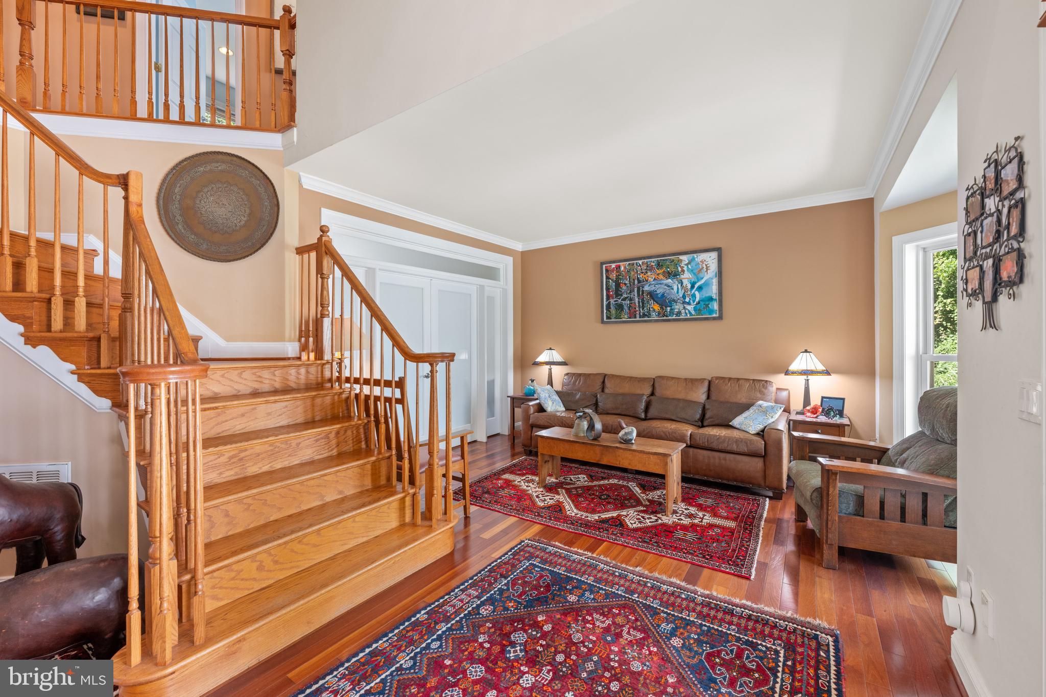 SHADY SIDE - Residential