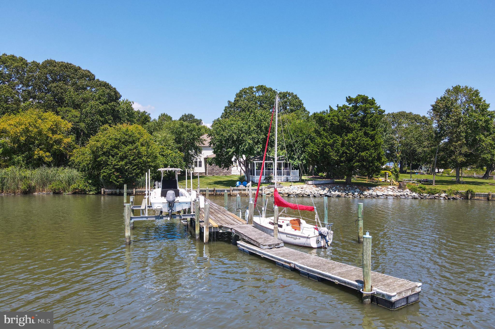 SHADY SIDE - Residential