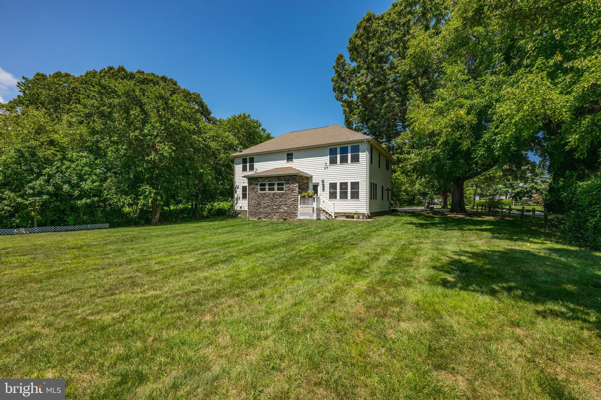 SHADY SIDE - Residential