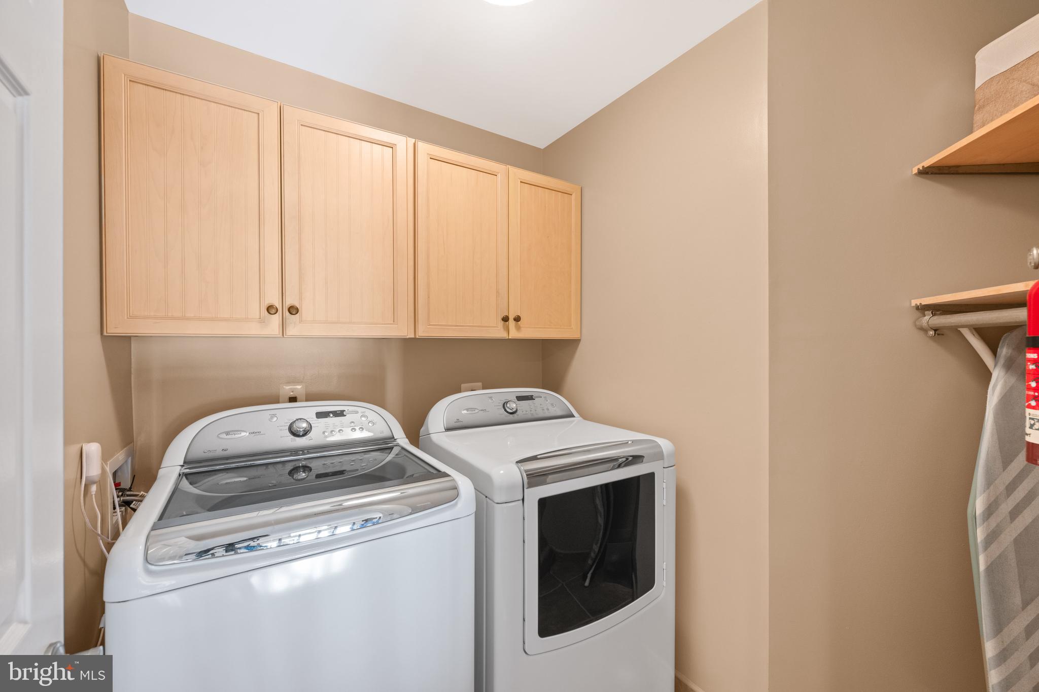 SHADY SIDE - Residential