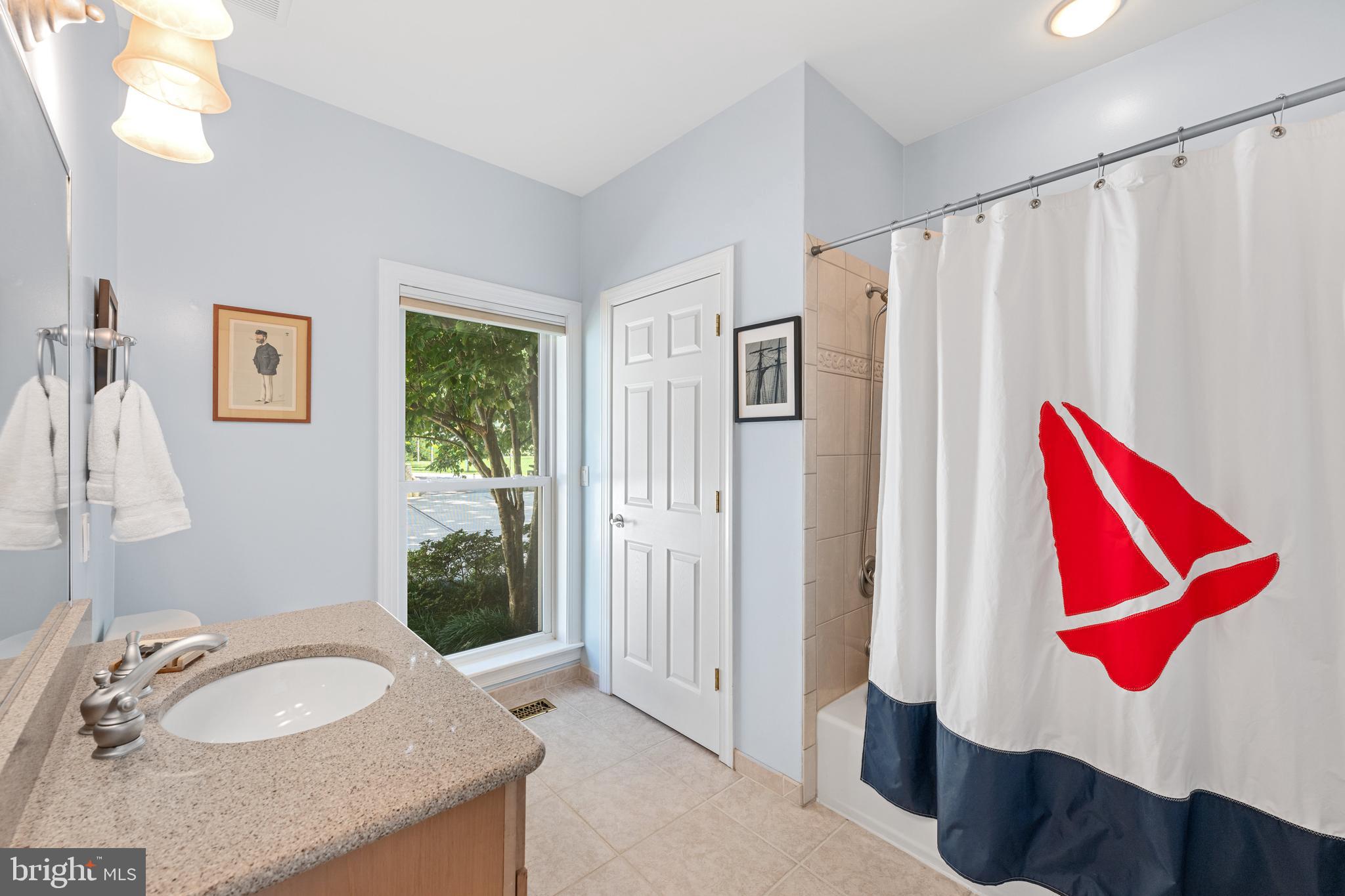 SHADY SIDE - Residential