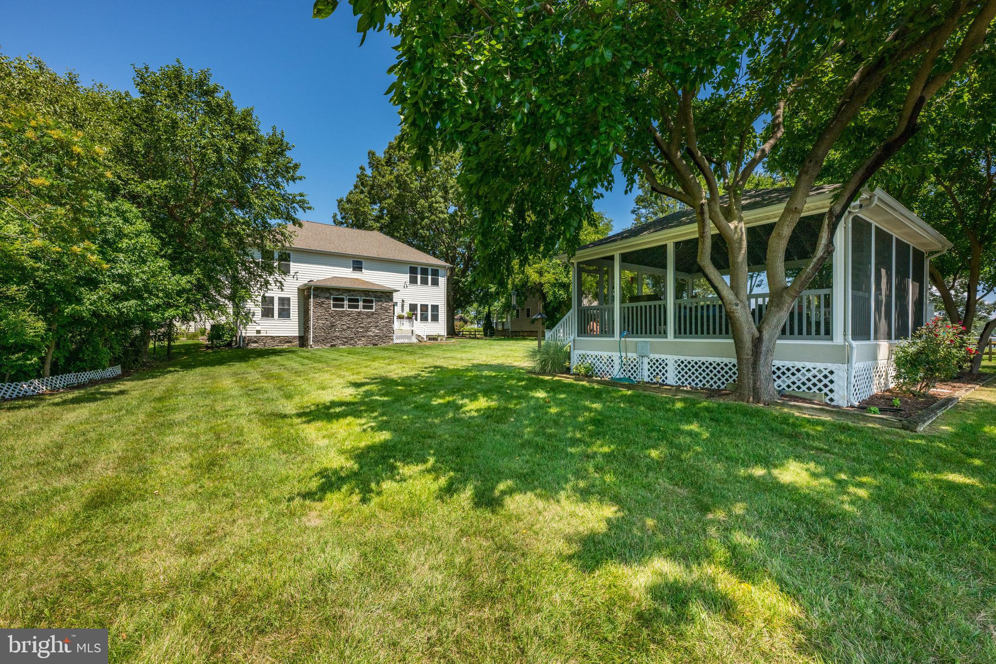 SHADY SIDE - Residential