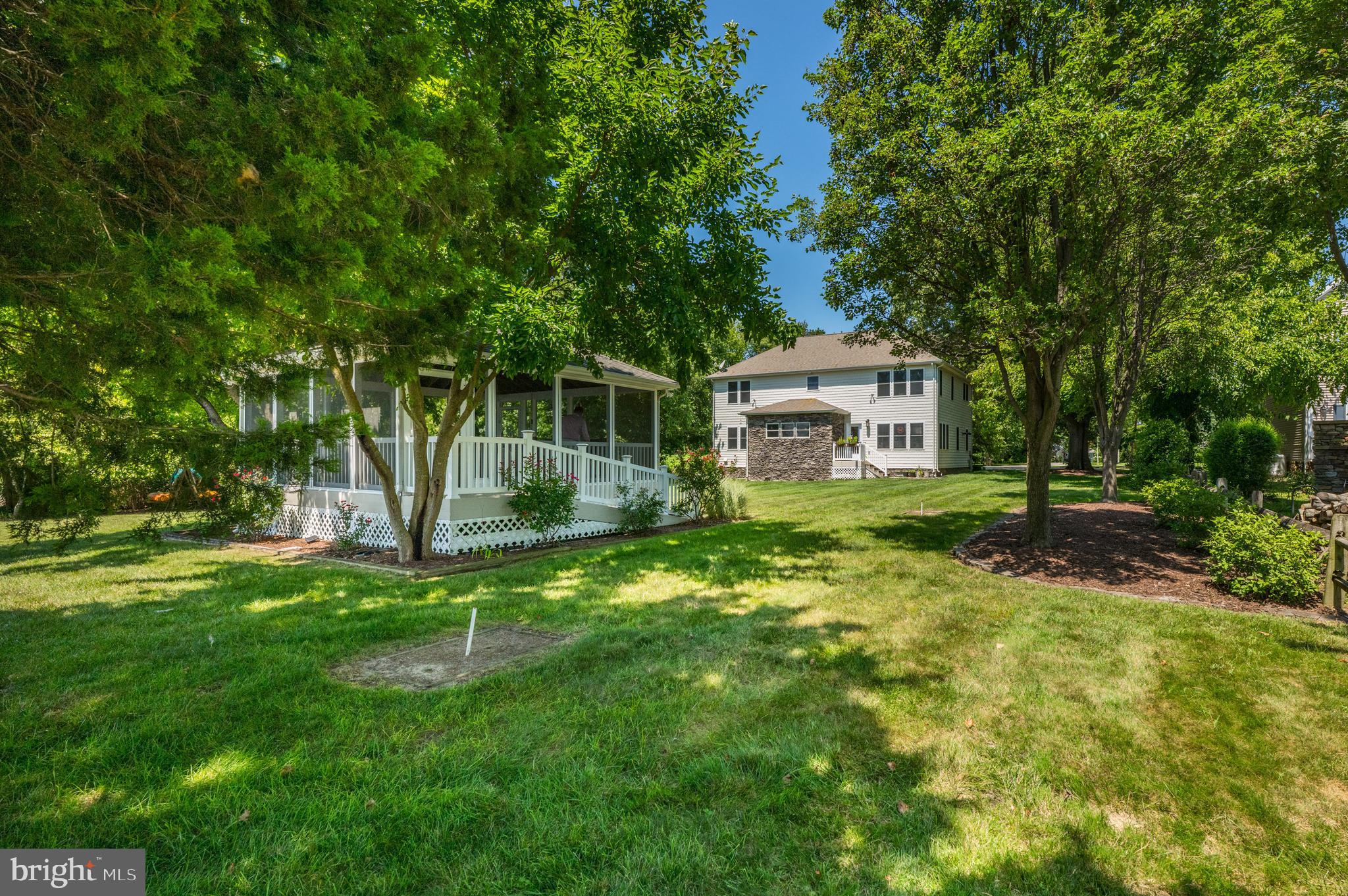 SHADY SIDE - Residential