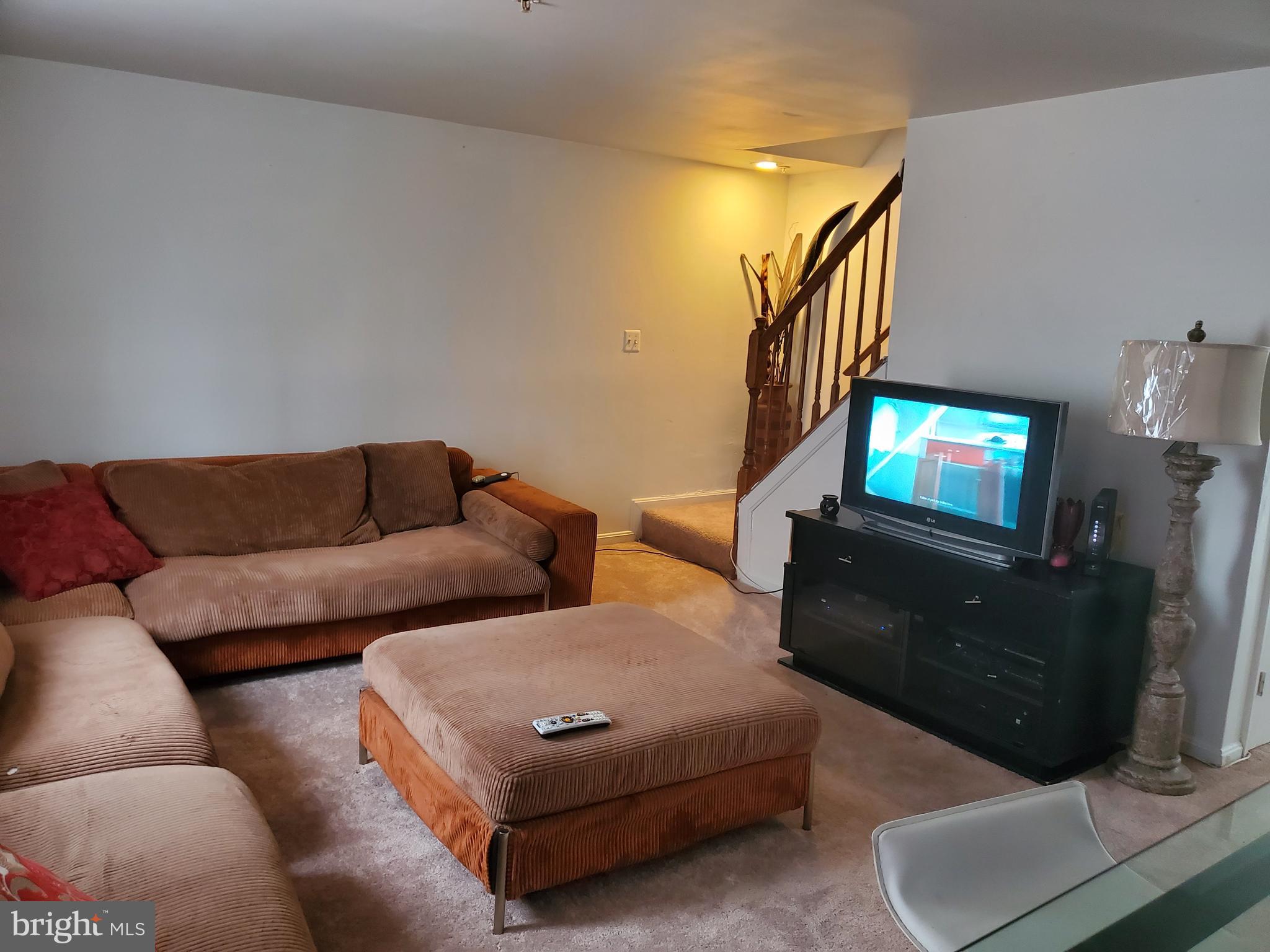 HUTCHINSON - Residential Lease