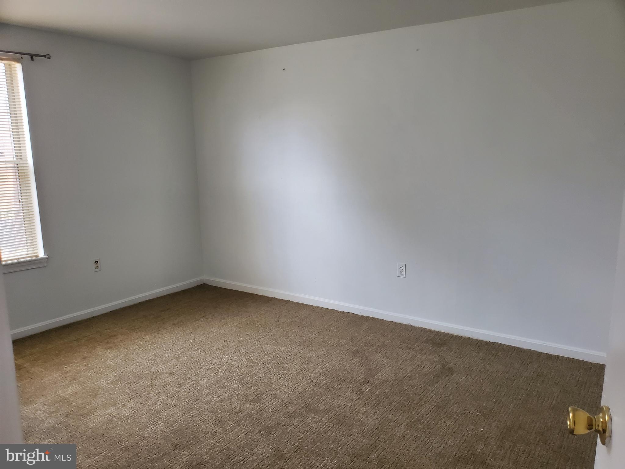 HUTCHINSON - Residential Lease