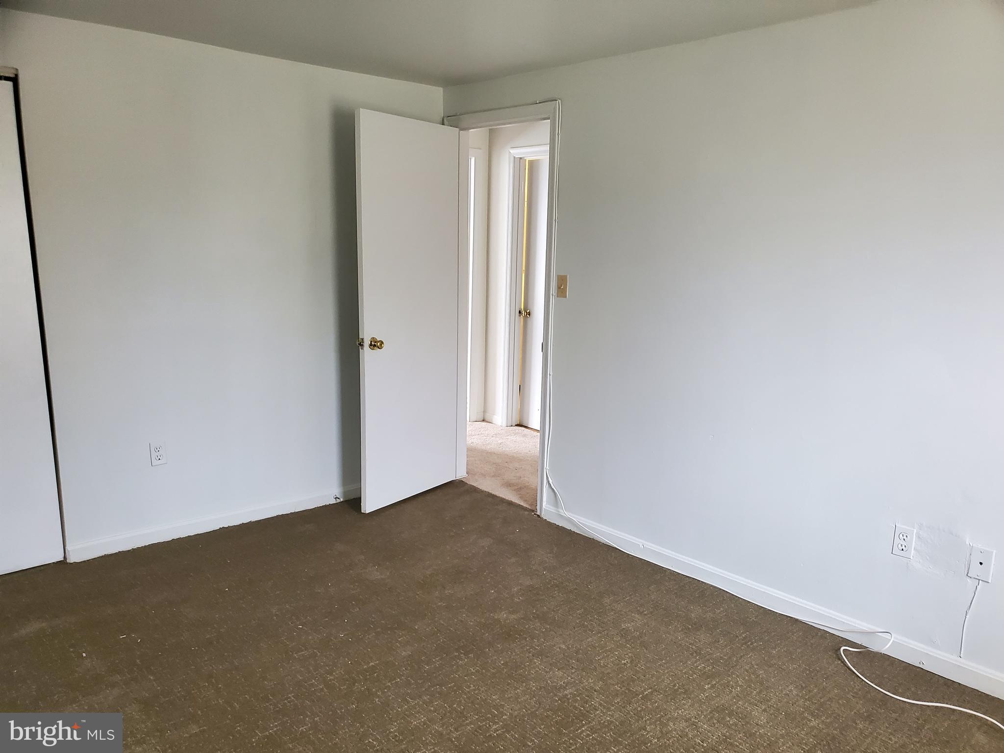 HUTCHINSON - Residential Lease