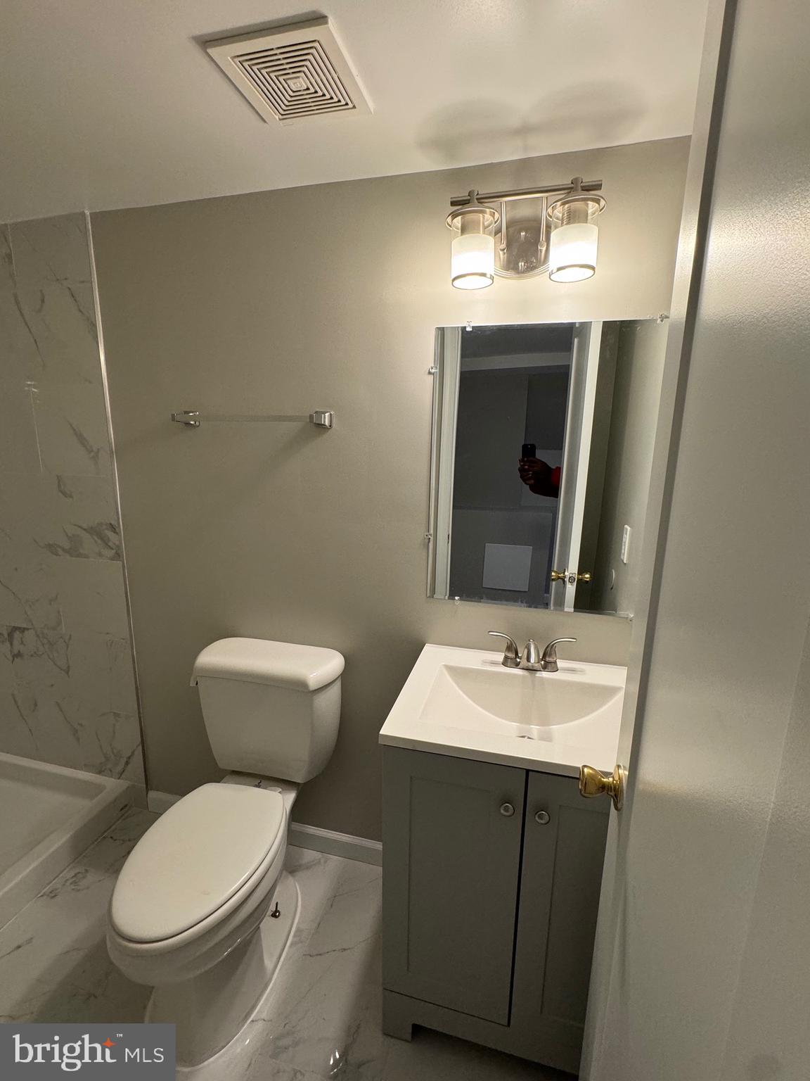 MONTEBELLO - Residential Lease