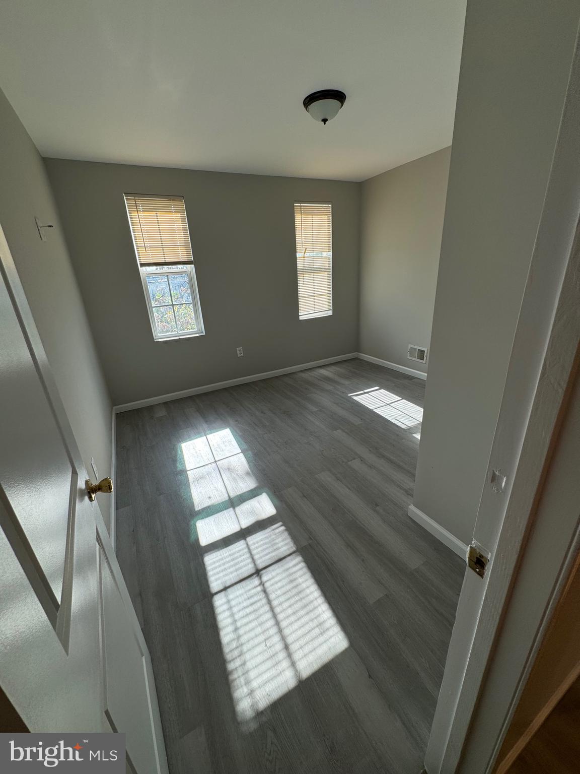 MONTEBELLO - Residential Lease