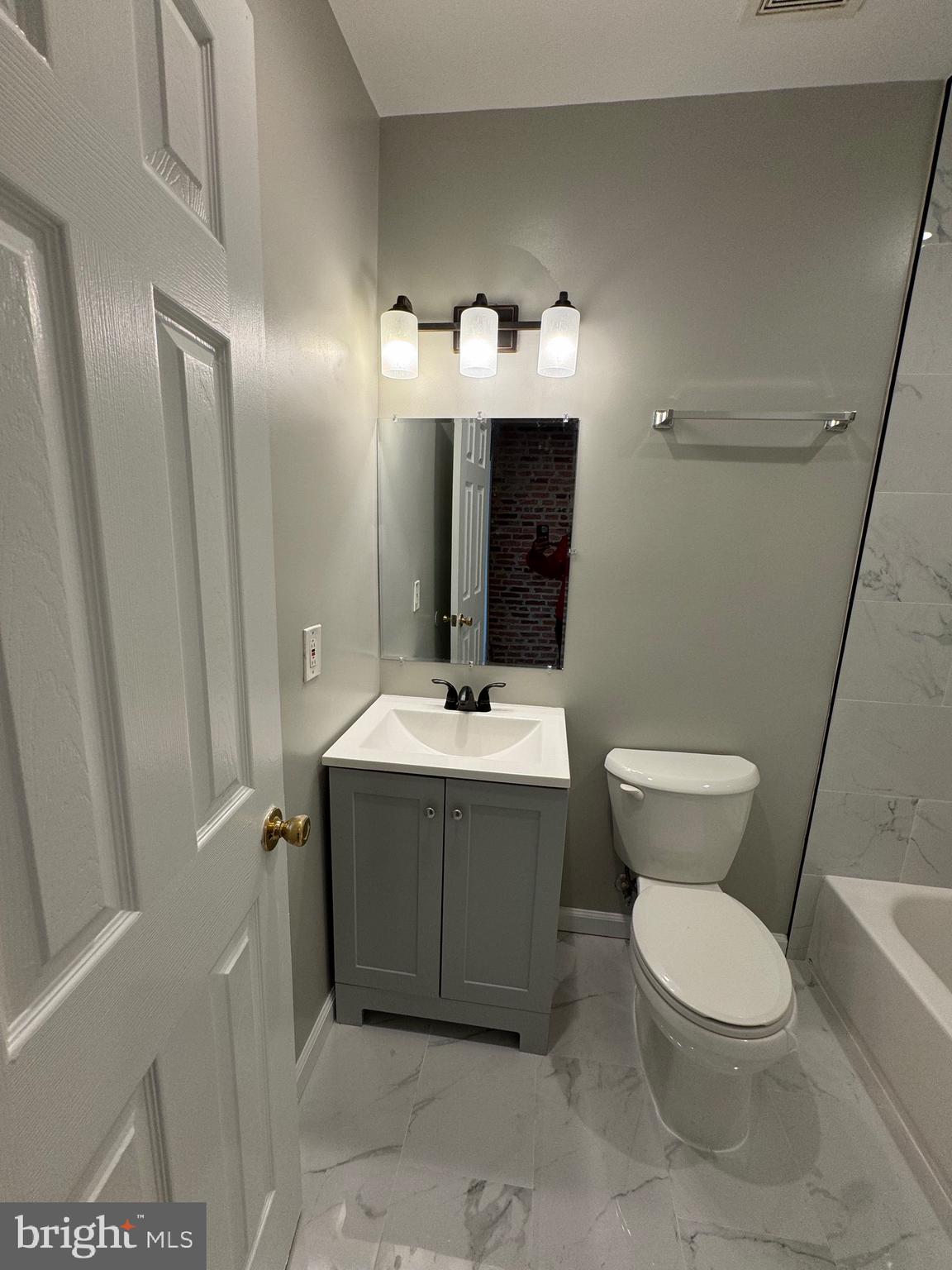 MONTEBELLO - Residential Lease