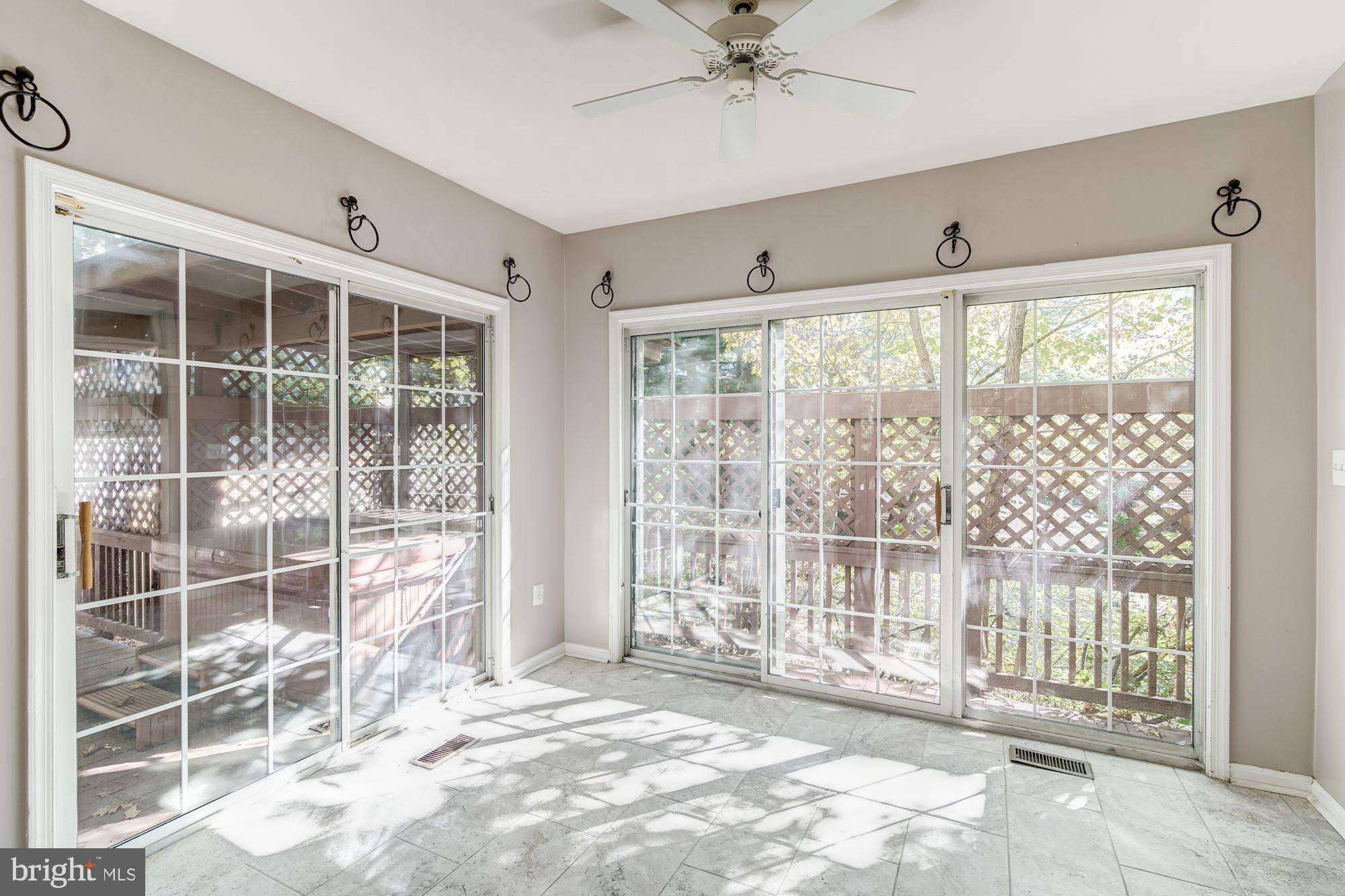 KINGSTOWNE - Residential Lease