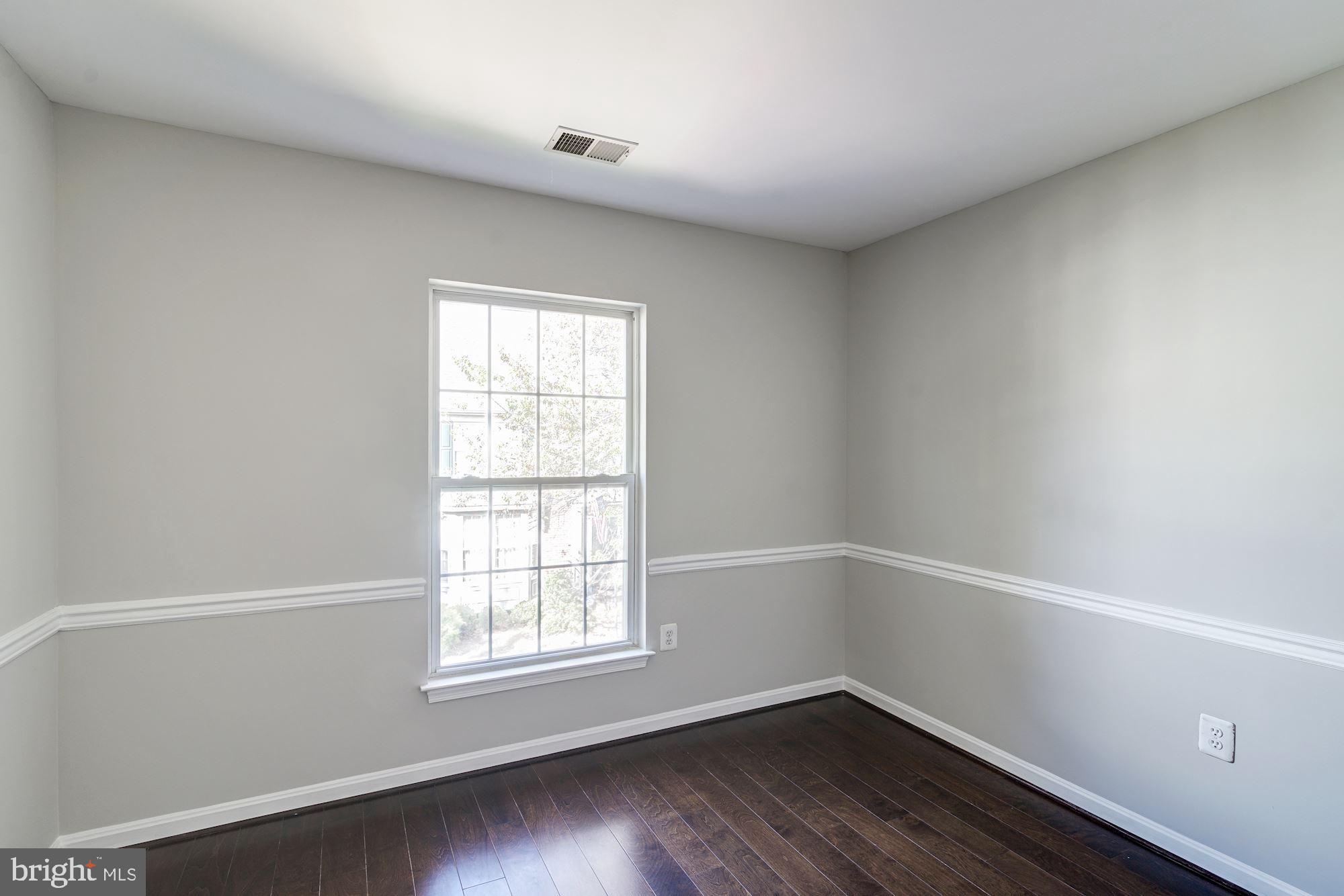 KINGSTOWNE - Residential Lease